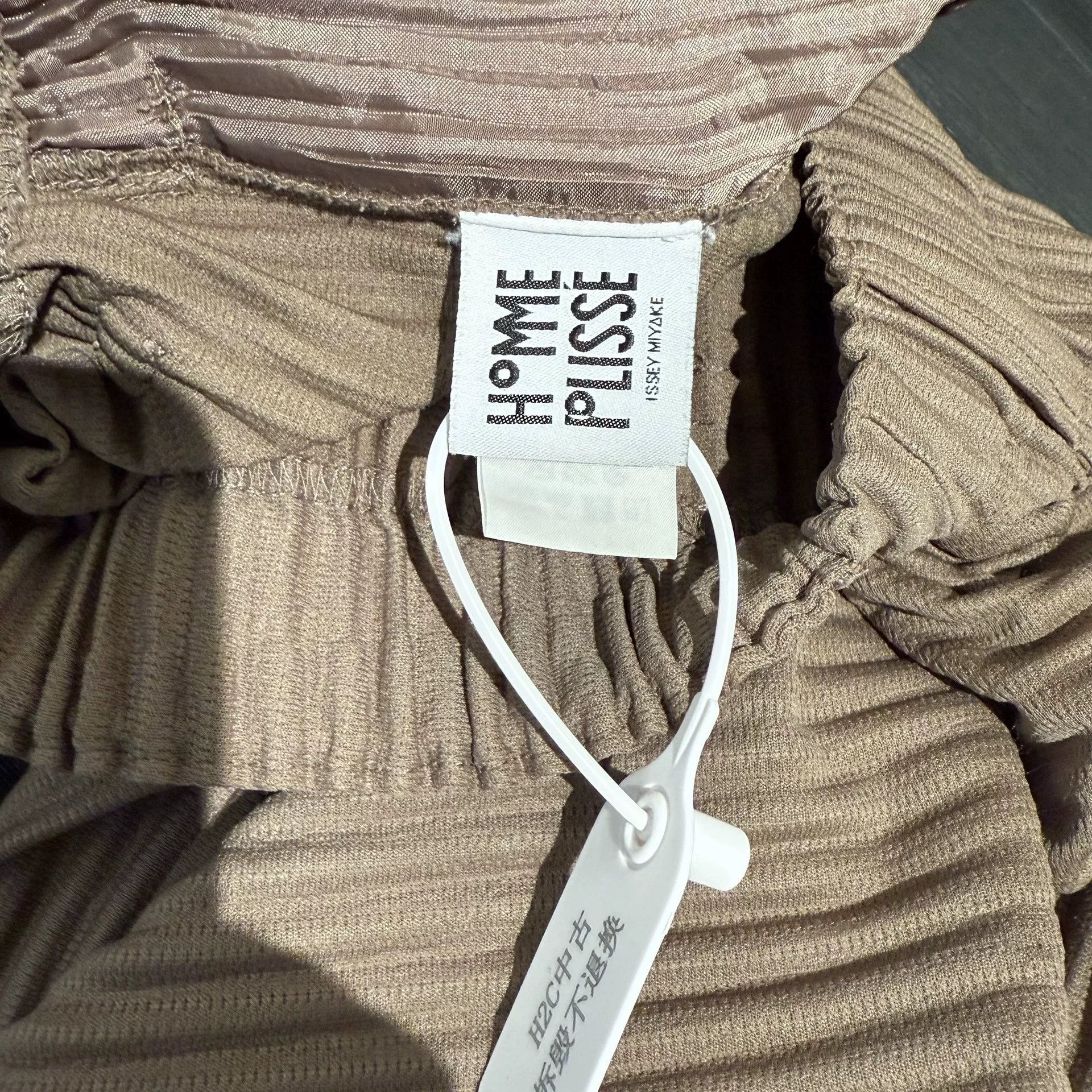 Issey Miyake Issey Miyake Classic Pleated Trousers Size 40" / US 18 - 6 Thumbnail