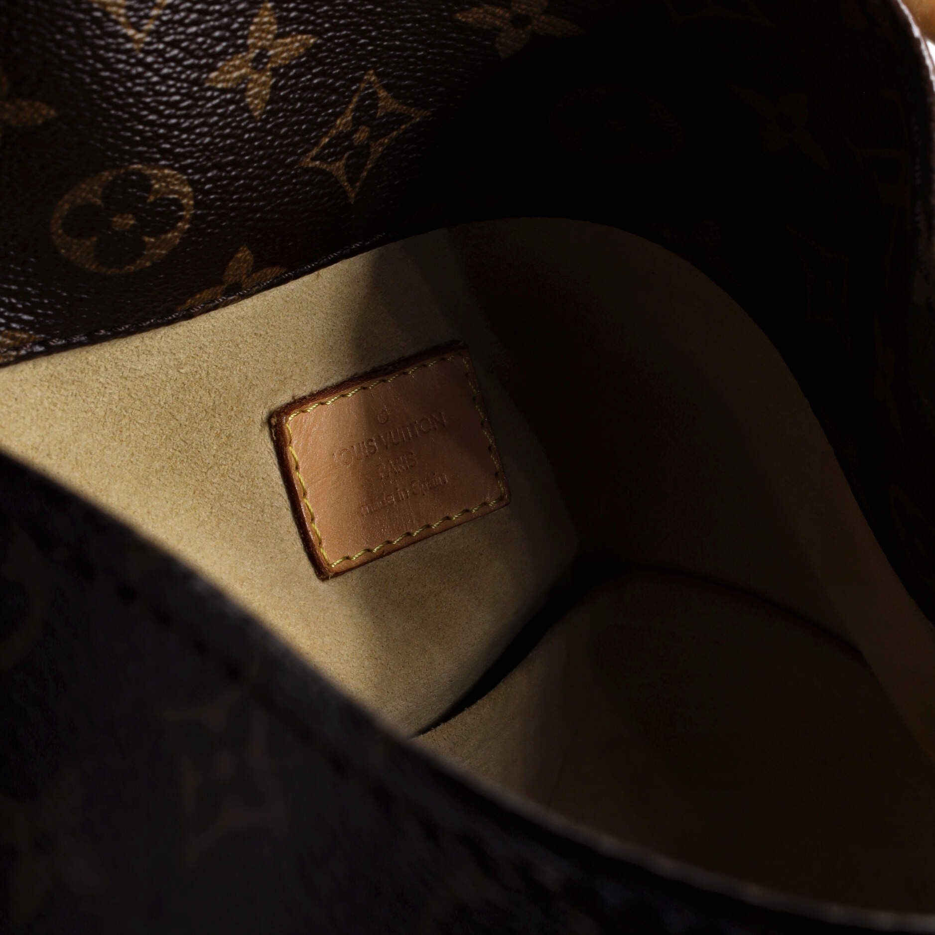 Louis Vuitton Artsy Handbag Size ONE SIZE - 8 Thumbnail