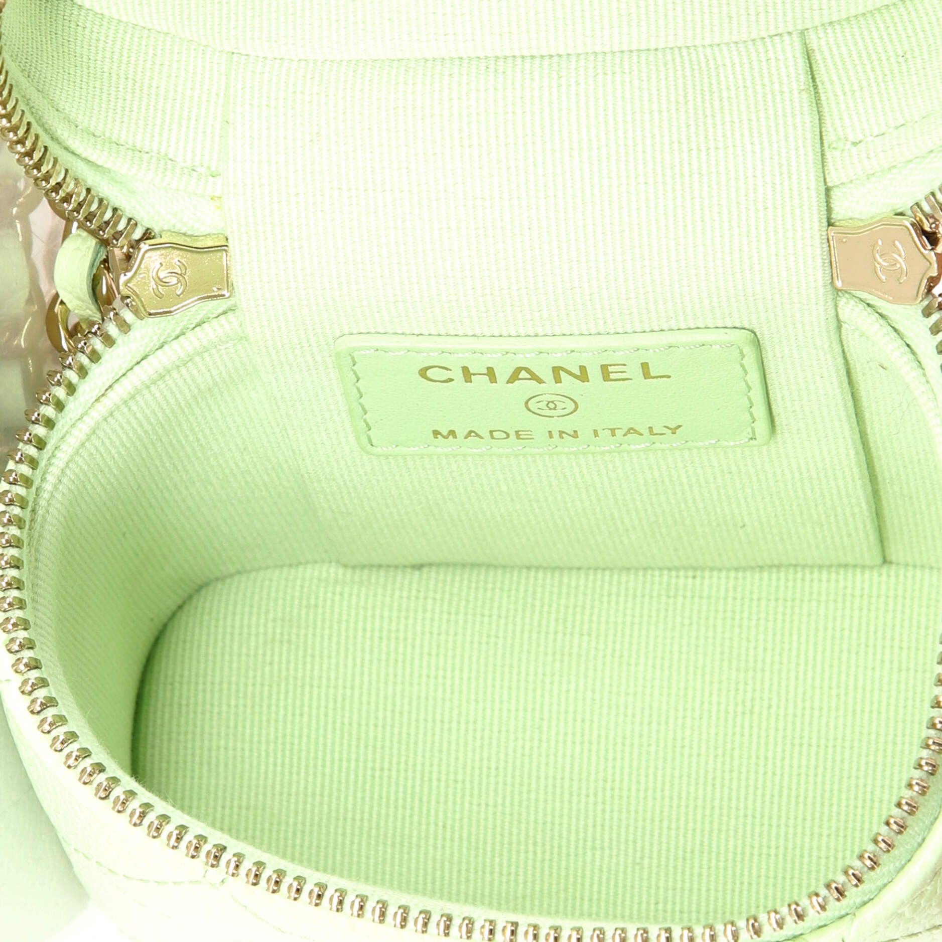 Chanel Handle with Care Vanity Case with Chain Size ONE SIZE - 5 Thumbnail