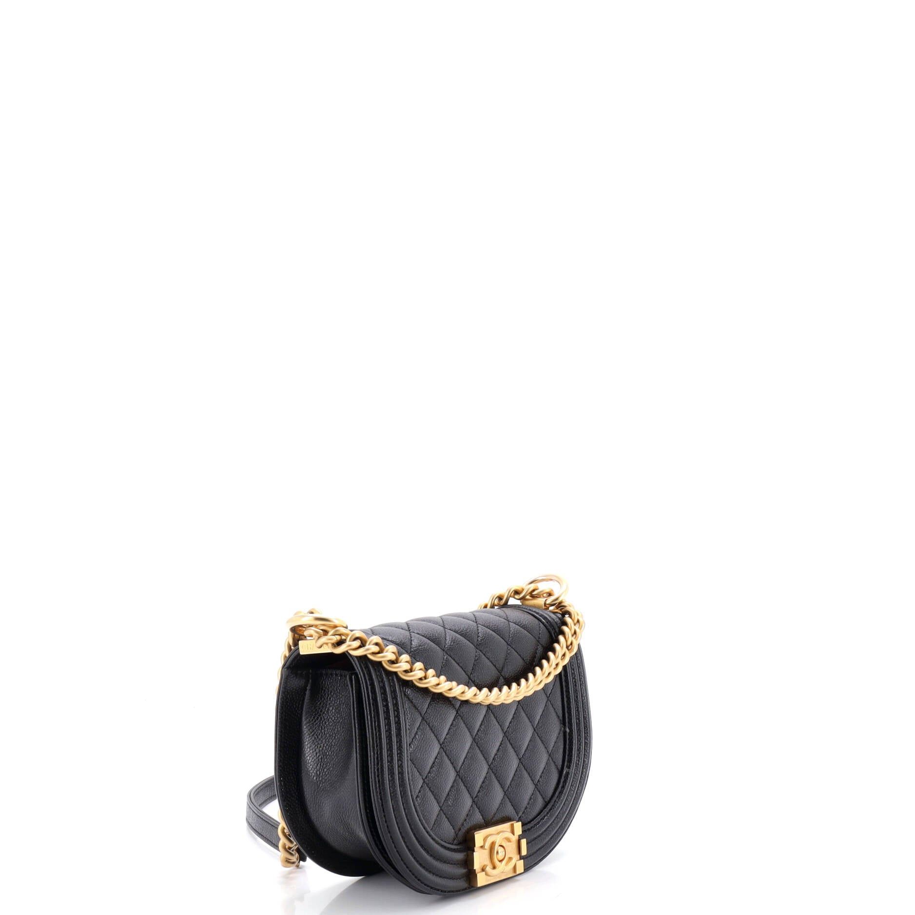 Chanel Boy Curved Messenger Bag Size ONE SIZE - 2 Thumbnail