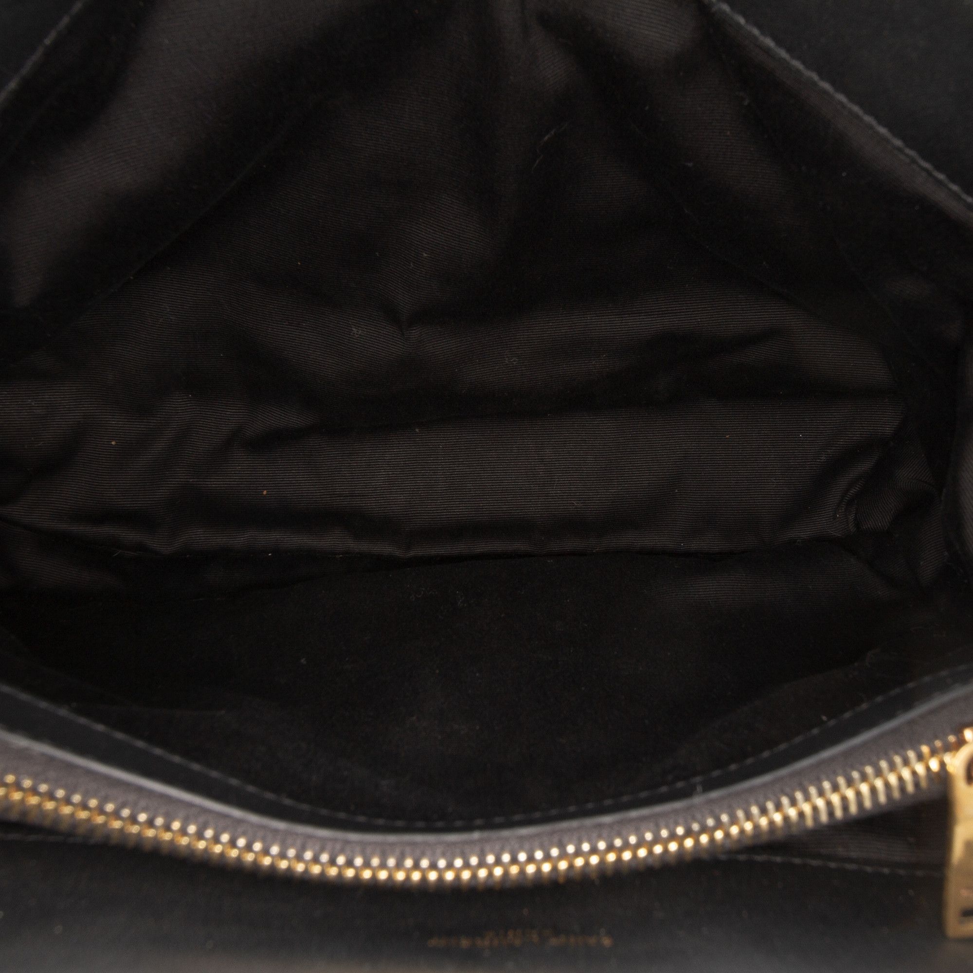 Yves Saint Laurent Yves Saint Laurent Medium Shearling Loulou Shoulder Bag Size ONE SIZE - 4 Thumbnail