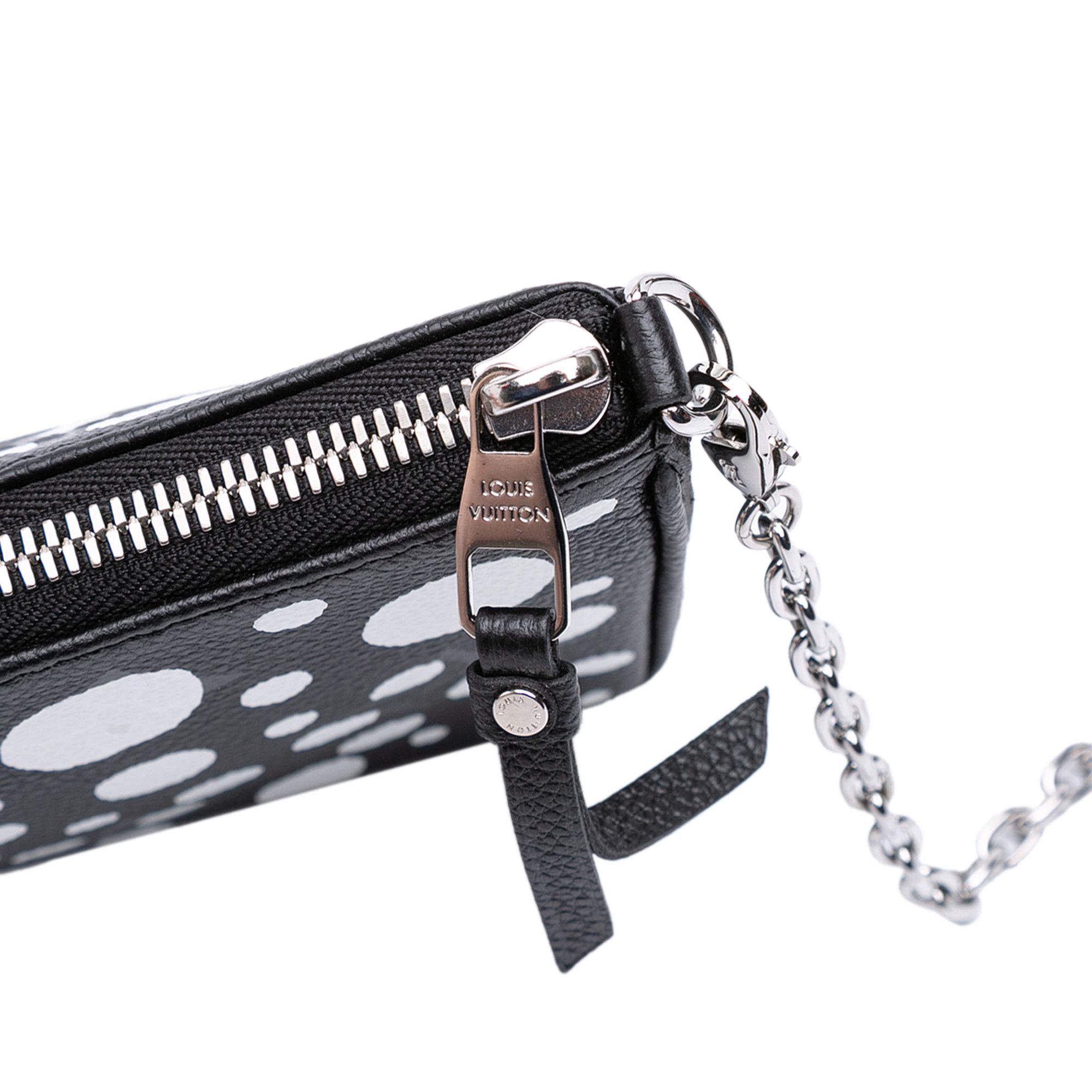 Louis Vuitton Louis Vuitton Yayoi Kusama Monogram Giant Empreinte Infinity Dots Easy Pouch On Strap Size ONE SIZE - 9 Thumbnail