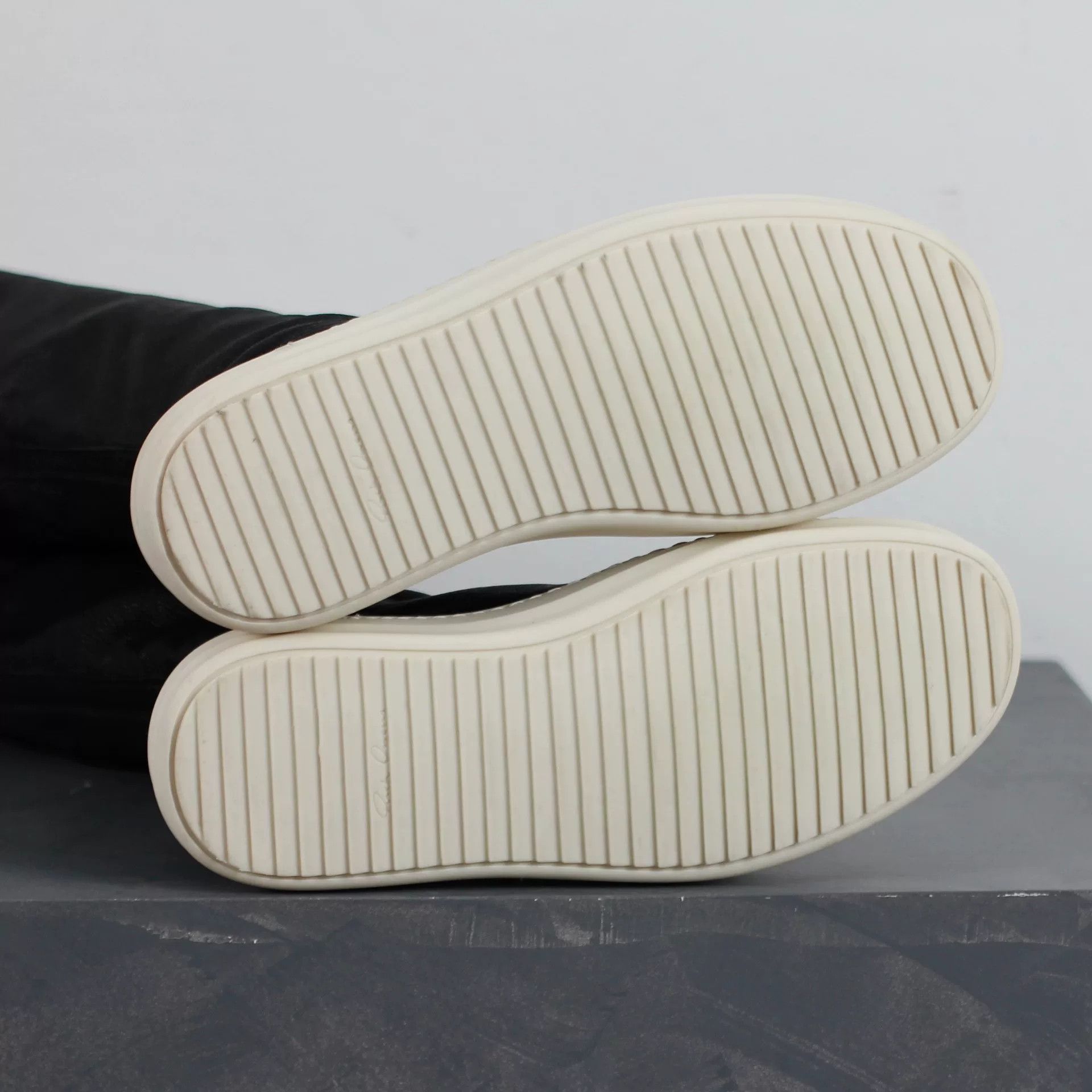 Rick Owens Rick Owens Black Goddess Boots for Women Size US 5 / IT 35 - 6 Thumbnail