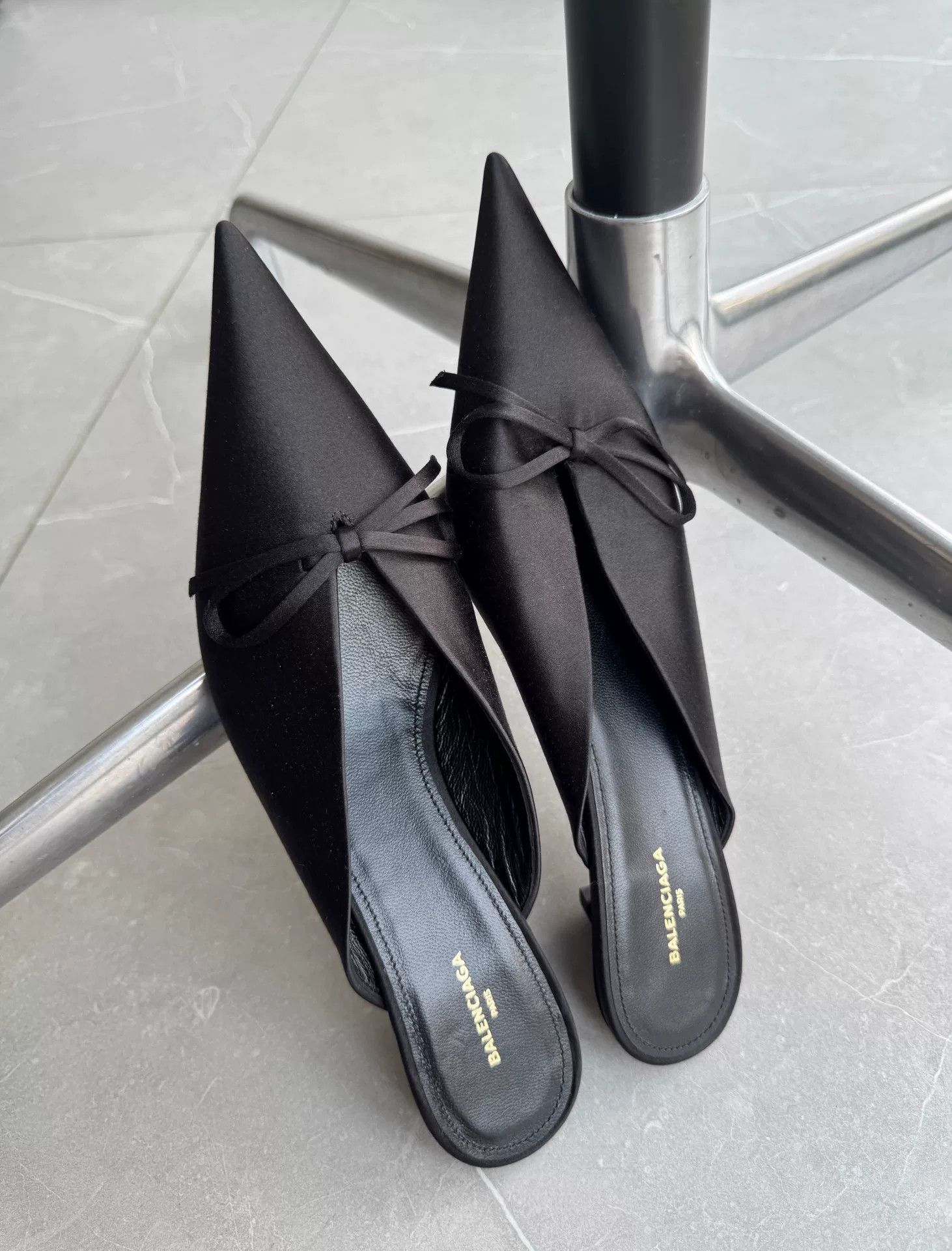 Balenciaga Balenciaga Black Satin Knife Pointed Heels Size US 6 / IT 36 - 2 Thumbnail