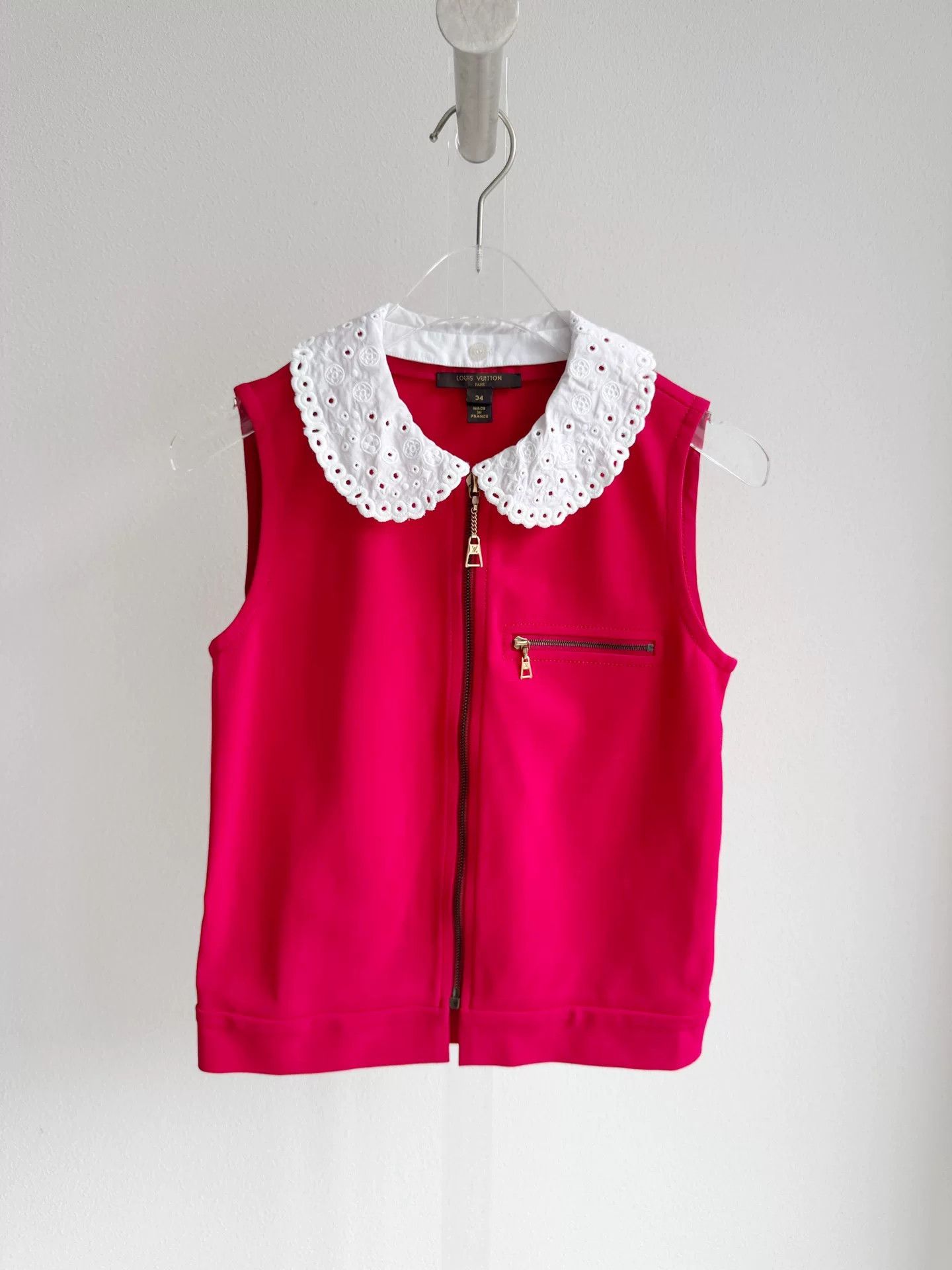 Louis Vuitton Louis Vuitton Red Doll Collar Vest Size XXS / US 00 / IT 34 - 2 Thumbnail
