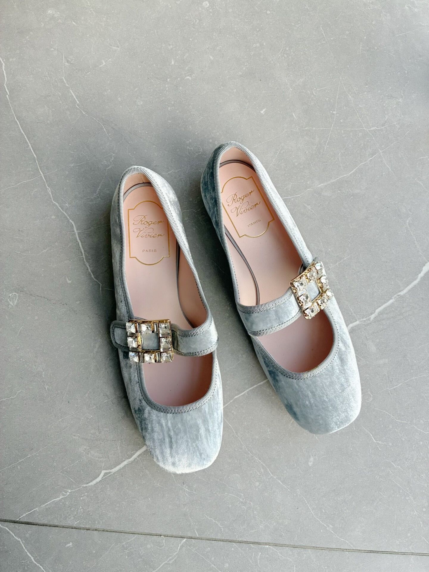 Roger Vivier Roger Vivier Velvet Crystal Buckle Mary Janes Size US 5.5 / IT 35.5 - 4 Thumbnail