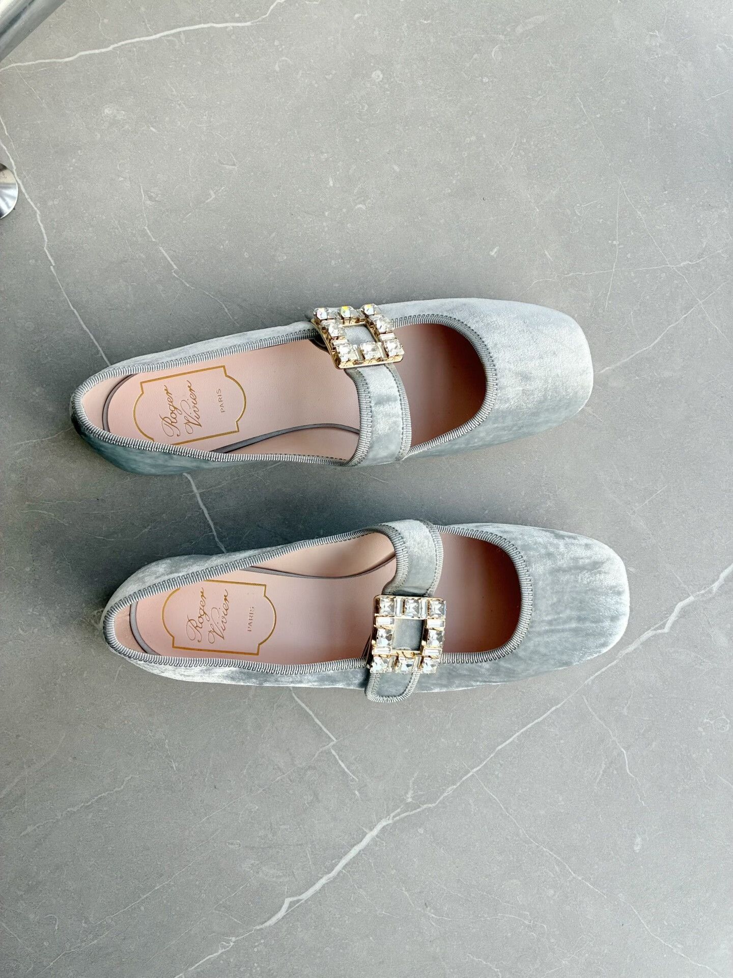 Roger Vivier Roger Vivier Velvet Crystal Buckle Mary Janes Size US 5.5 / IT 35.5 - 3 Thumbnail