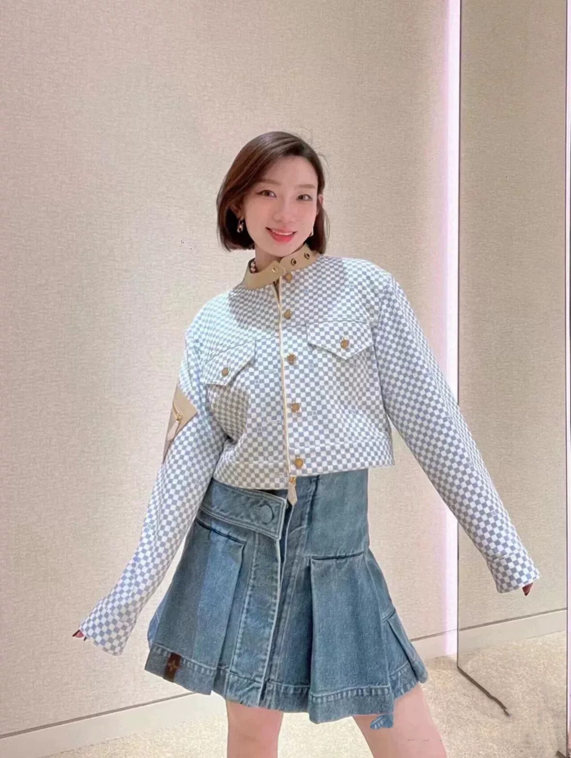 Louis Vuitton Louis Vuitton Denim Skirt Size 36 Size 36" / US 14 / IT 50 - 4 Thumbnail