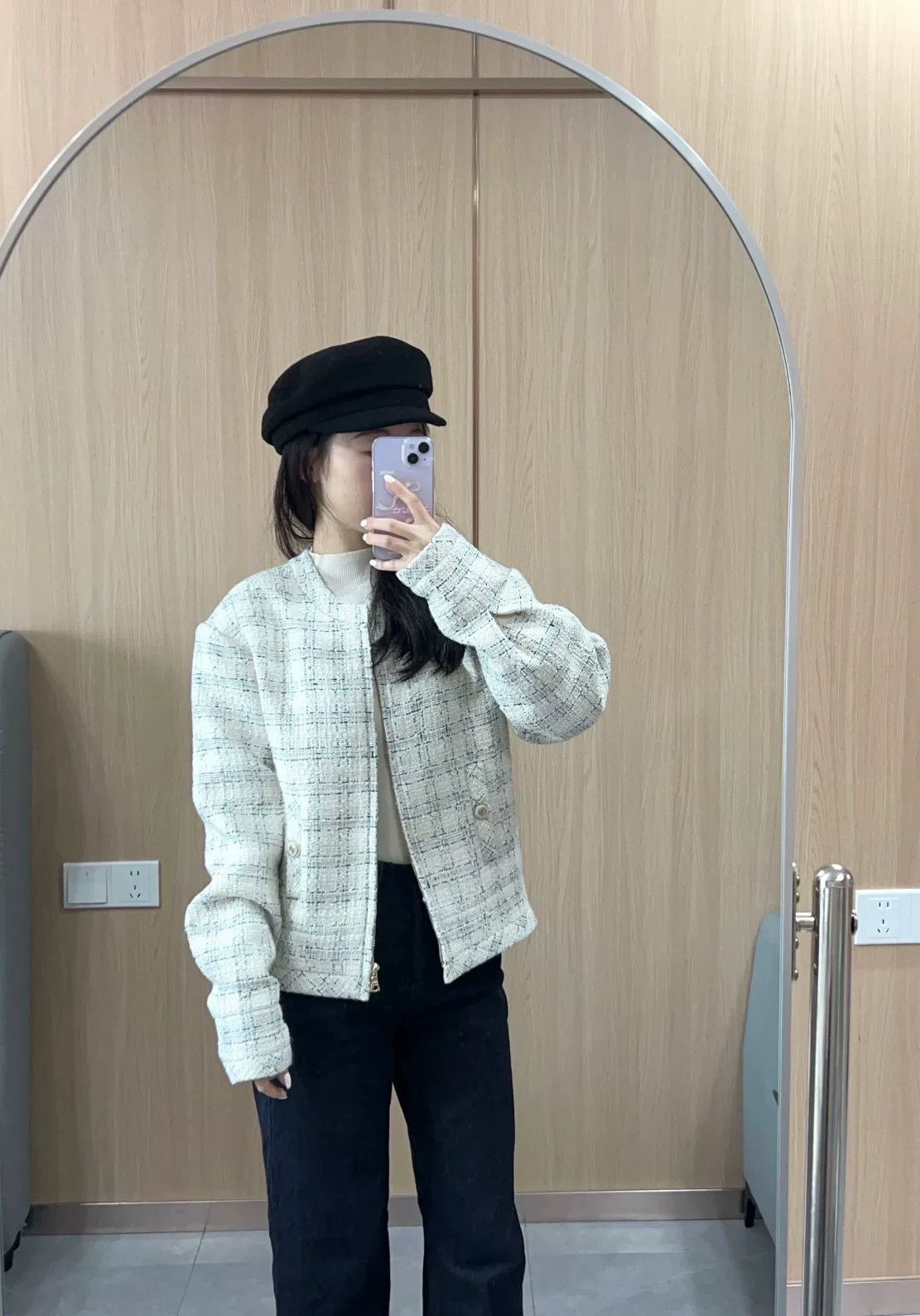Chanel Chanel 19B White Tweed Coat Size XXS / US 00 / IT 34 - 8 Thumbnail