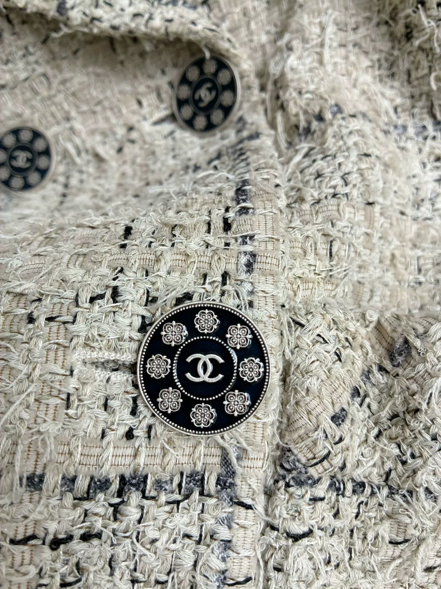 Chanel Chanel 16c Seoul Tweed Jacket Size XXS / US 00 / IT 34 - 5 Thumbnail