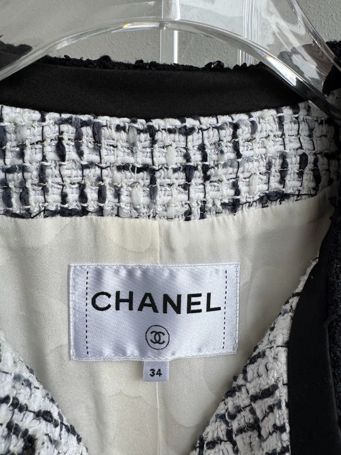 Chanel Chanel 22C Wang Yibo Resort Tweed Jacket Size US XS / EU 42 / 0 - 6 Thumbnail