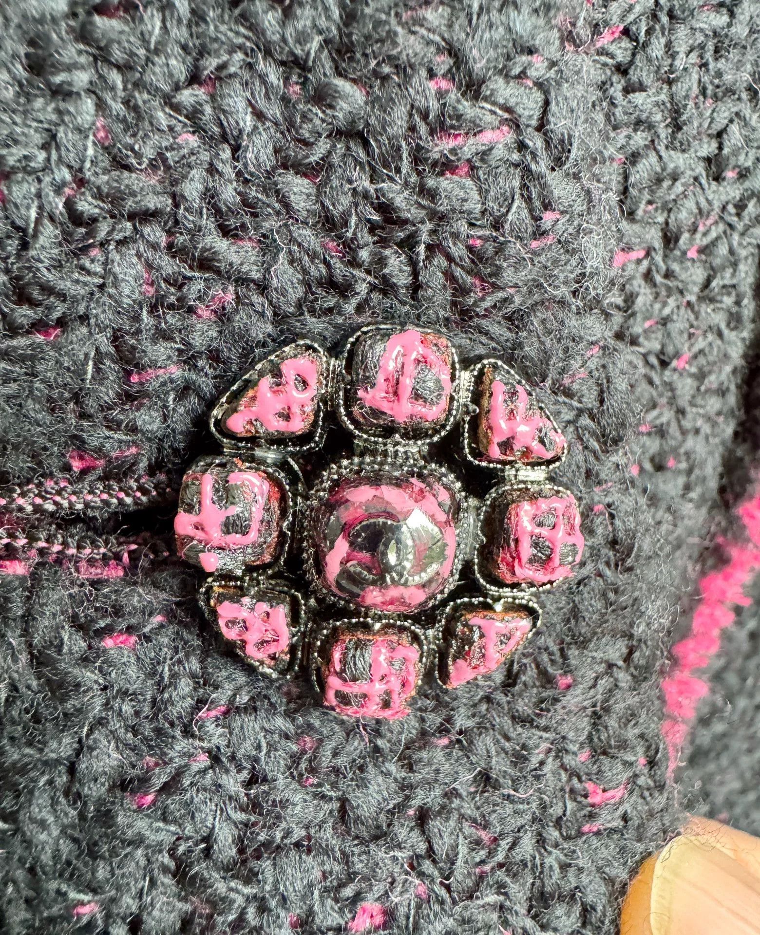 Chanel Chanel 22K Black Pink Four-Pocket Jacket Size XXS / US 00 / IT 34 - 6 Thumbnail