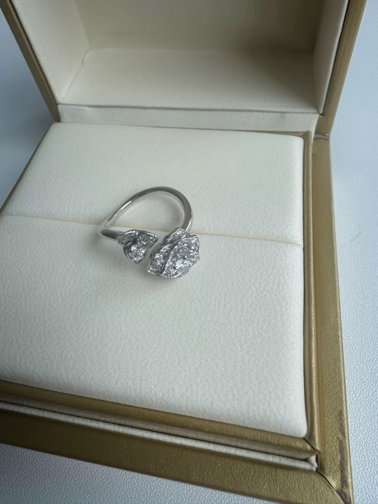 Piaget Piaget Rose Diamond Flower Ring Size ONE SIZE - 2 Thumbnail