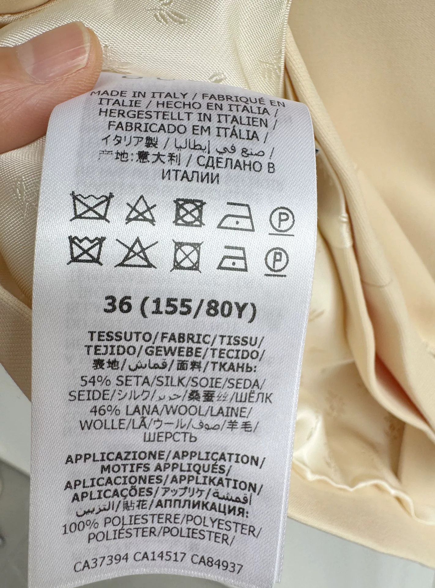 Gucci Gucci Beige Embroidered Logo Short Blazer Size XS / US 0-2 / IT 36-38 - 7 Thumbnail
