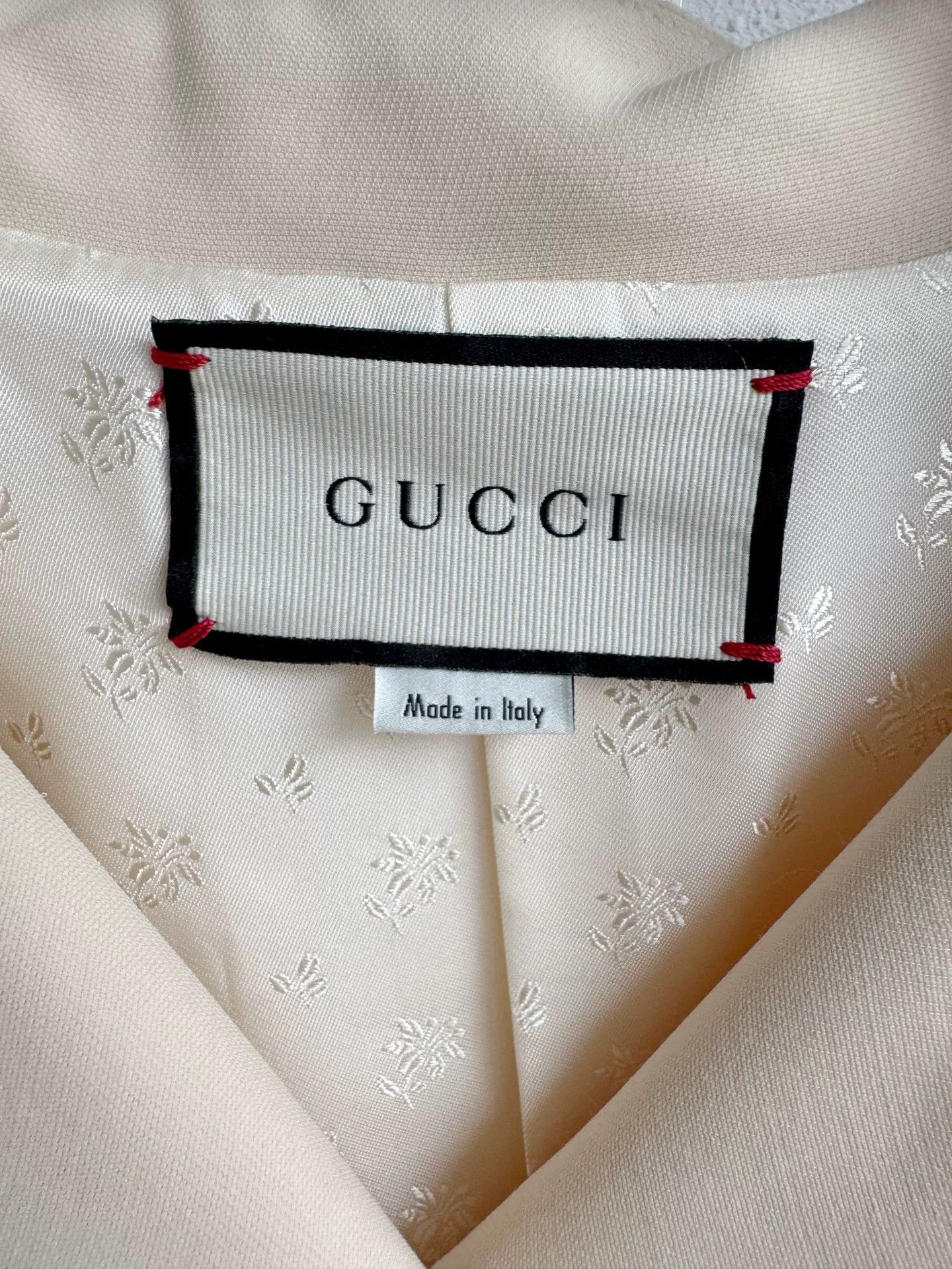 Gucci Gucci Beige Embroidered Logo Short Blazer Size XS / US 0-2 / IT 36-38 - 4 Thumbnail