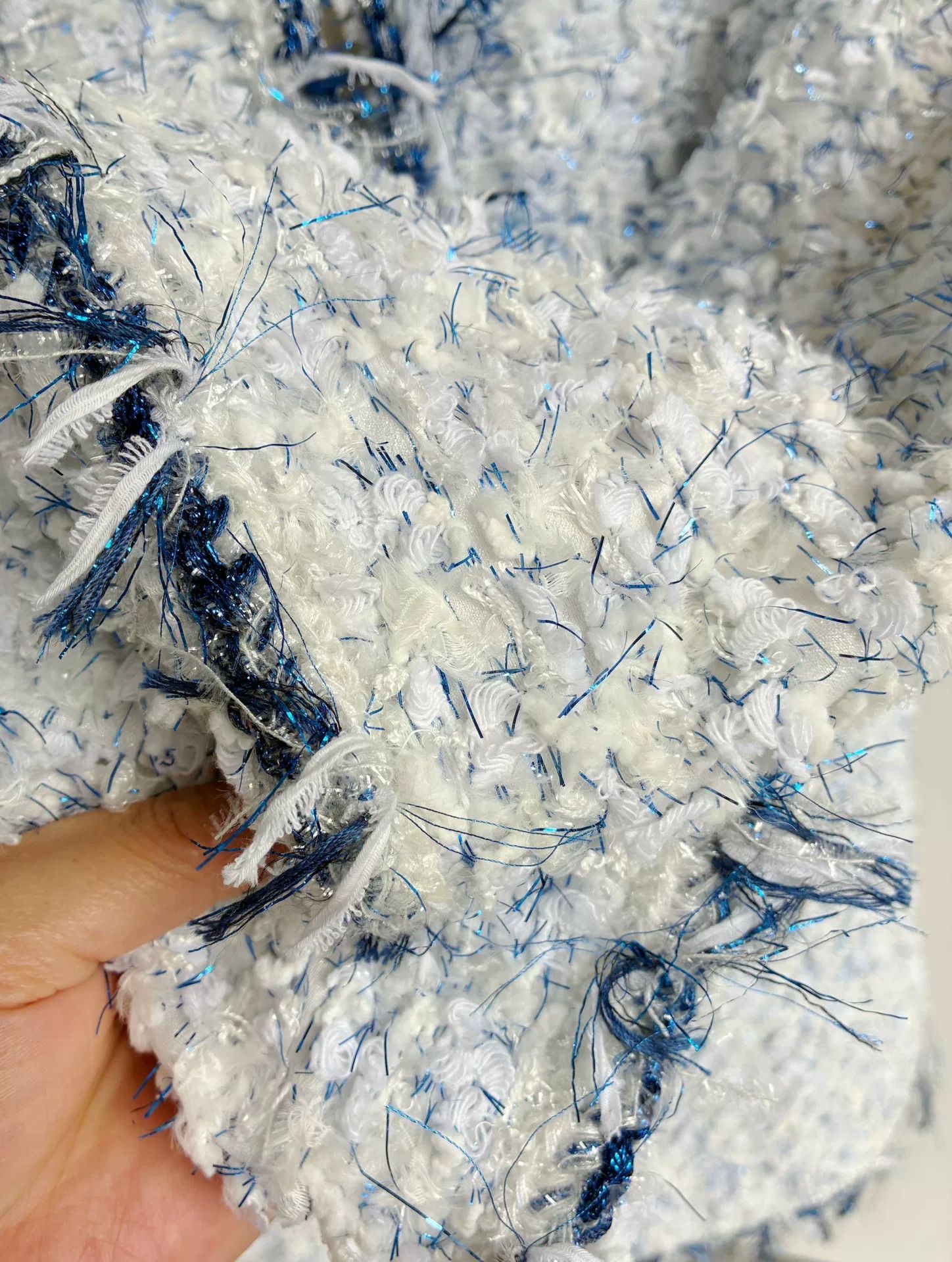 Chanel Chanel 18s Blue White Tweed Fringe Jacket Size XXS / US 00 / IT 34 - 6 Thumbnail