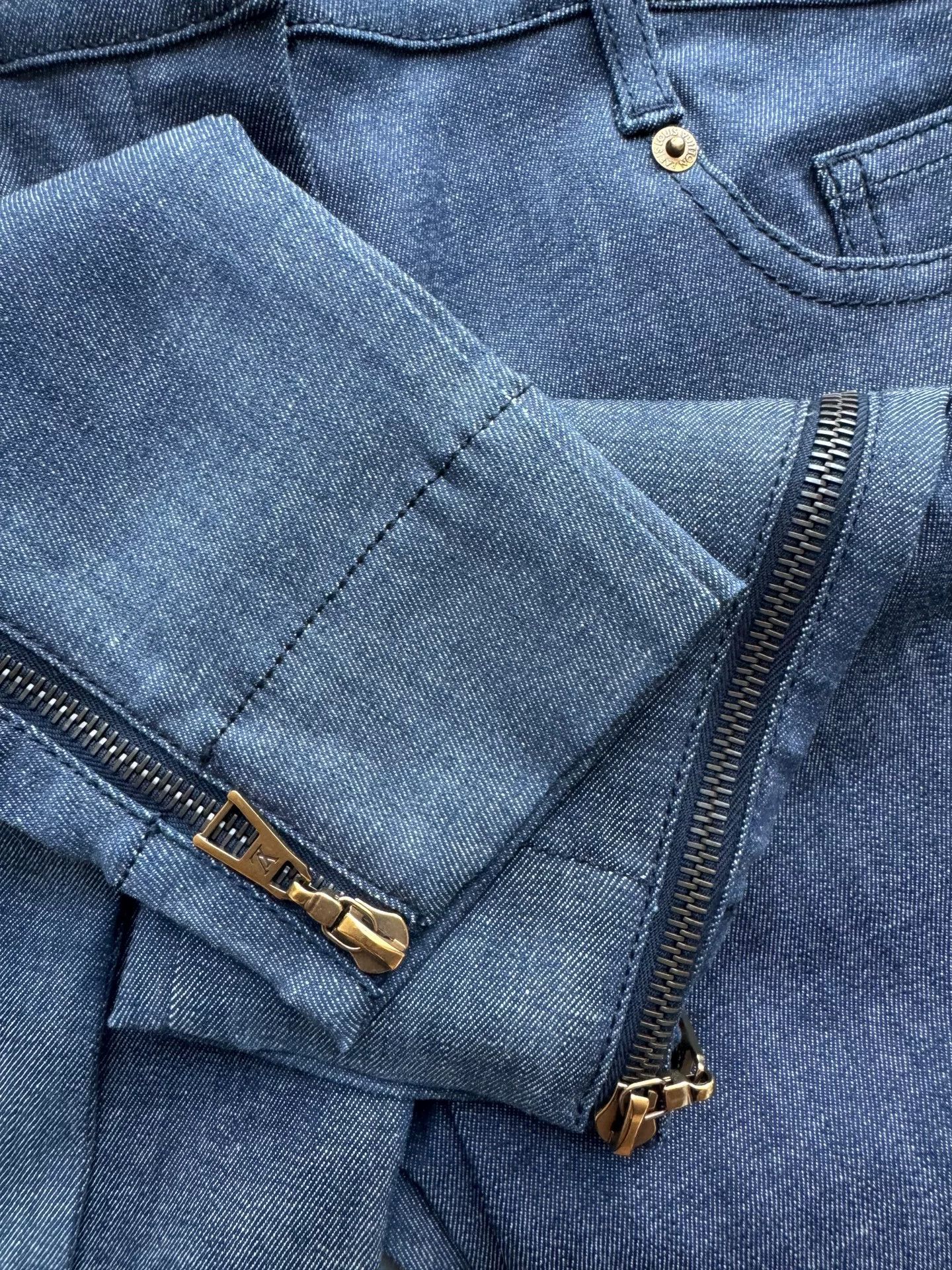 Louis Vuitton Louis Vuitton Women's Jeans Size 34 Size 34" / US 12 / IT 48 - 7 Thumbnail