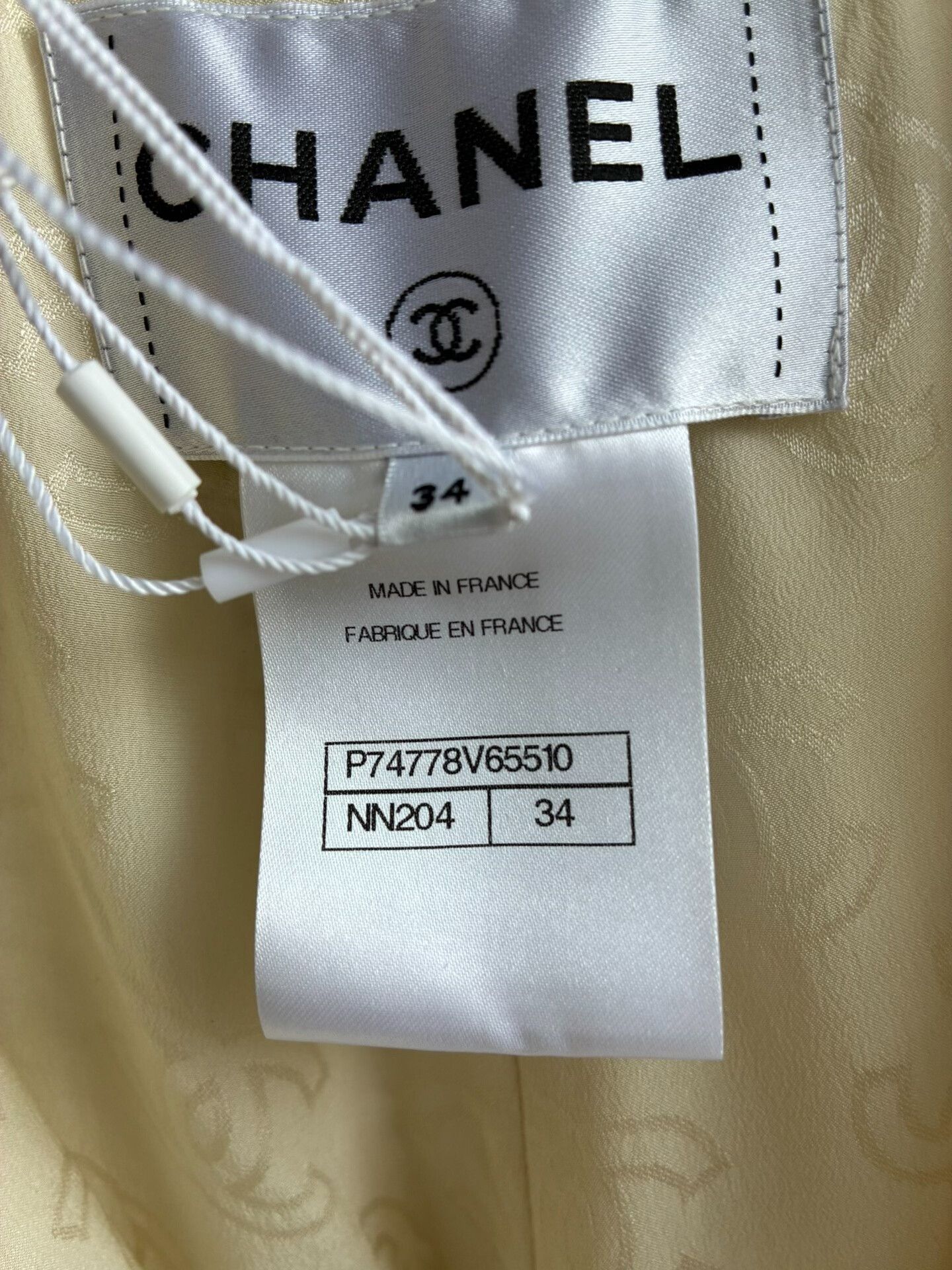 Chanel Chanel 23S Yellow Sequin Cape Coat Size XXS / US 00 / IT 34 - 6 Thumbnail