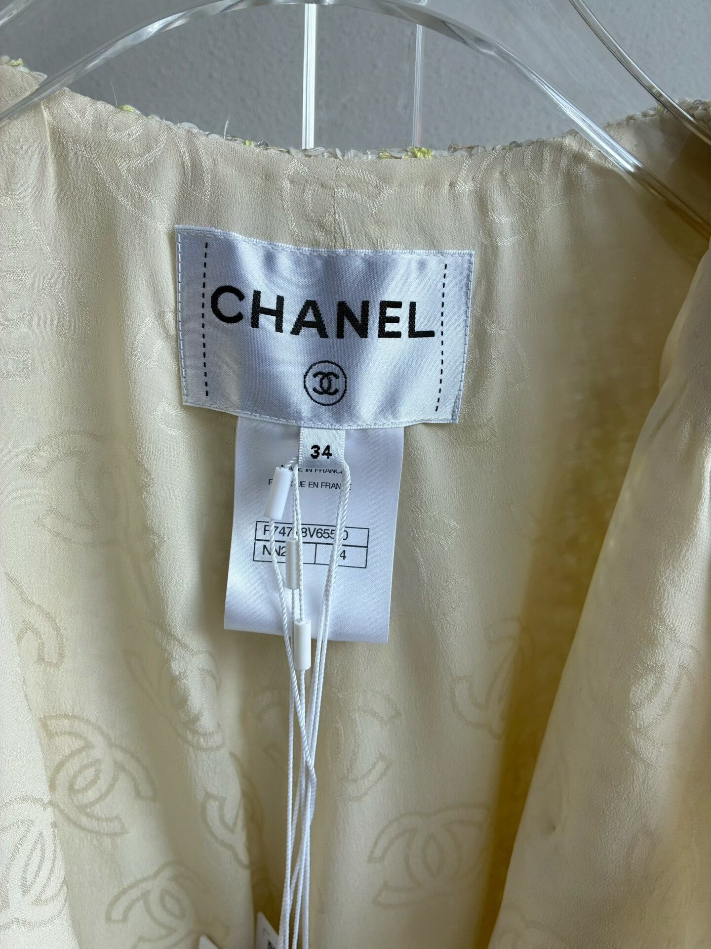 Chanel Chanel 23S Yellow Sequin Cape Coat Size XXS / US 00 / IT 34 - 5 Thumbnail