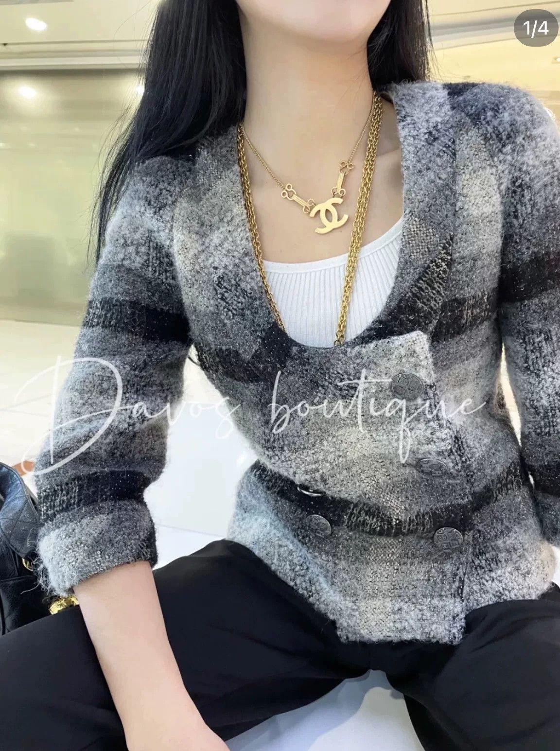Chanel Chanel 18B Tweed U-Neck Short Jacket Size XS / US 0-2 / IT 36-38 - 5 Thumbnail