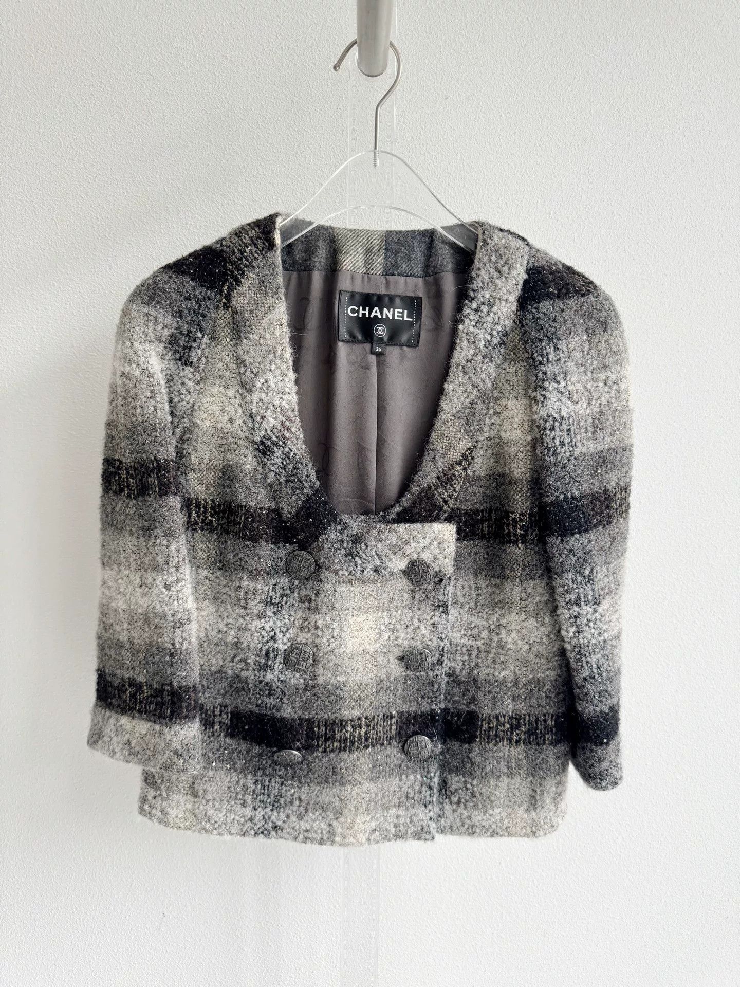 Chanel Chanel 18B Tweed U-Neck Short Jacket Size XS / US 0-2 / IT 36-38 - 2 Thumbnail