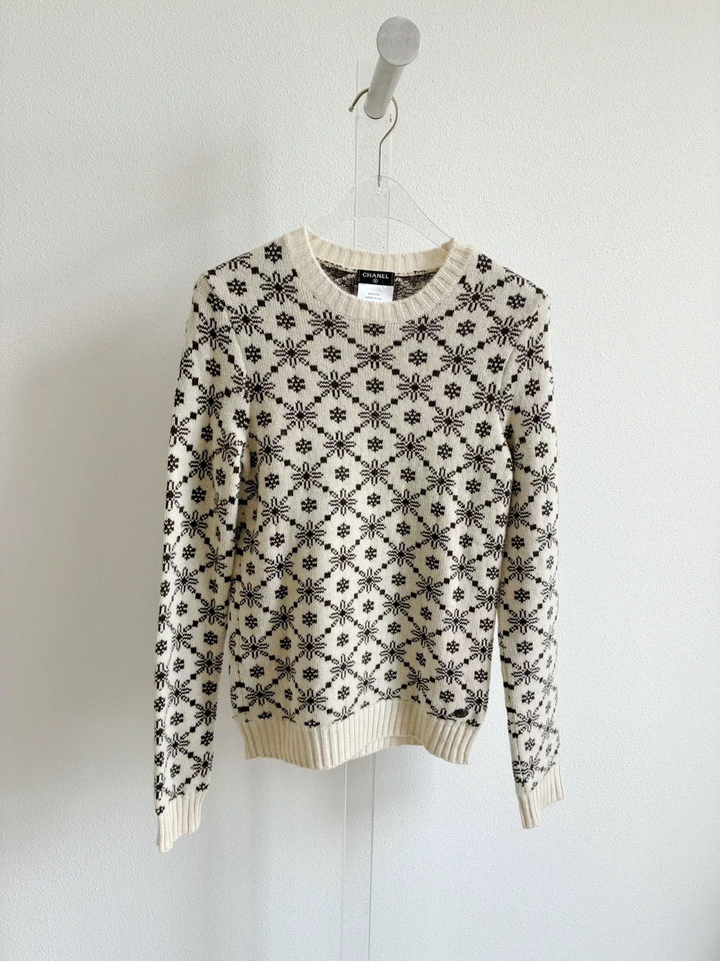 Chanel Chanel Snowflake Cashmere Sweater Size XXS / US 00 / IT 34 - 2 Thumbnail