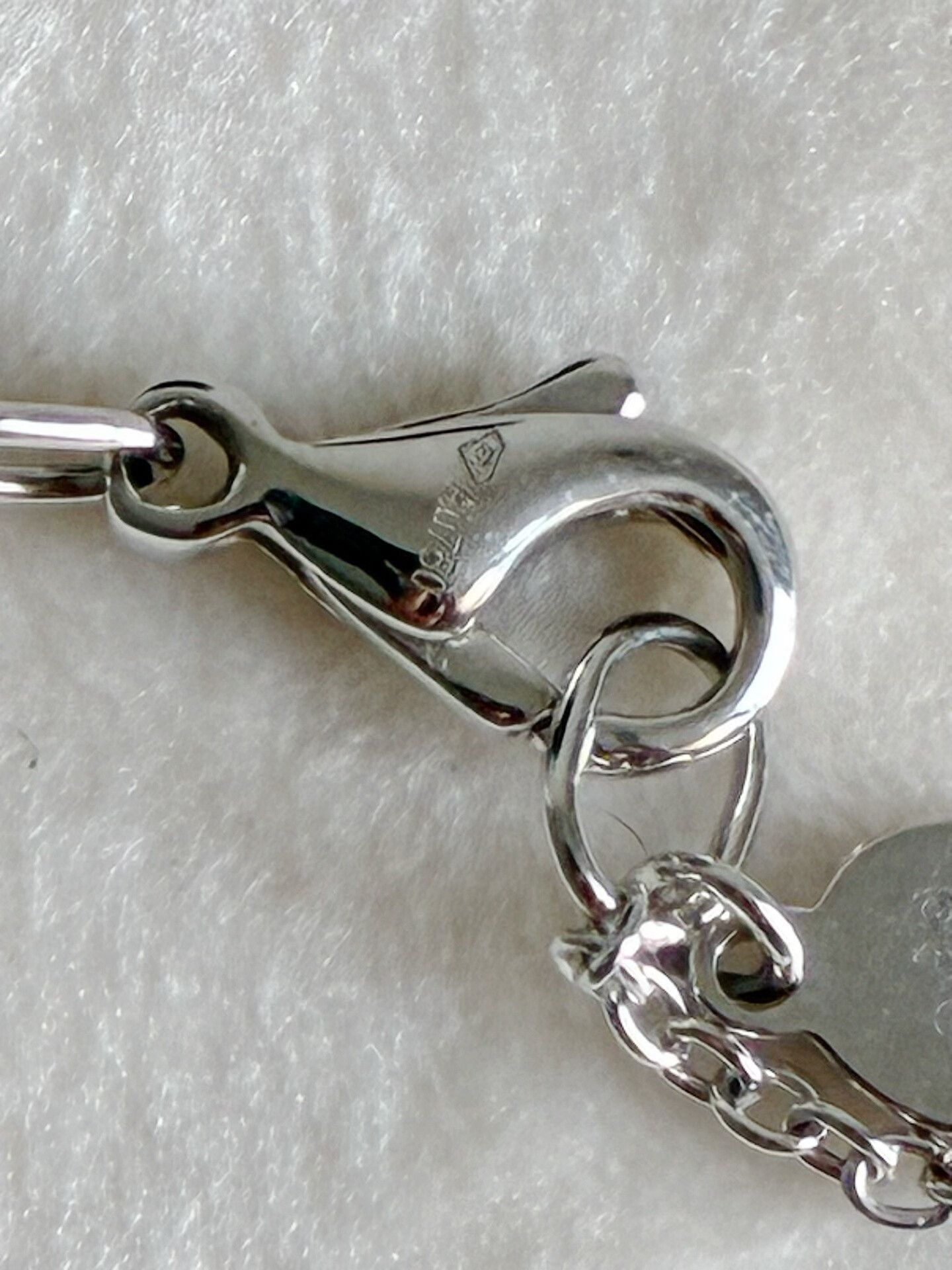 Piaget PIAGET ROSE 18K White Gold Diamond Necklace Size ONE SIZE - 8 Thumbnail