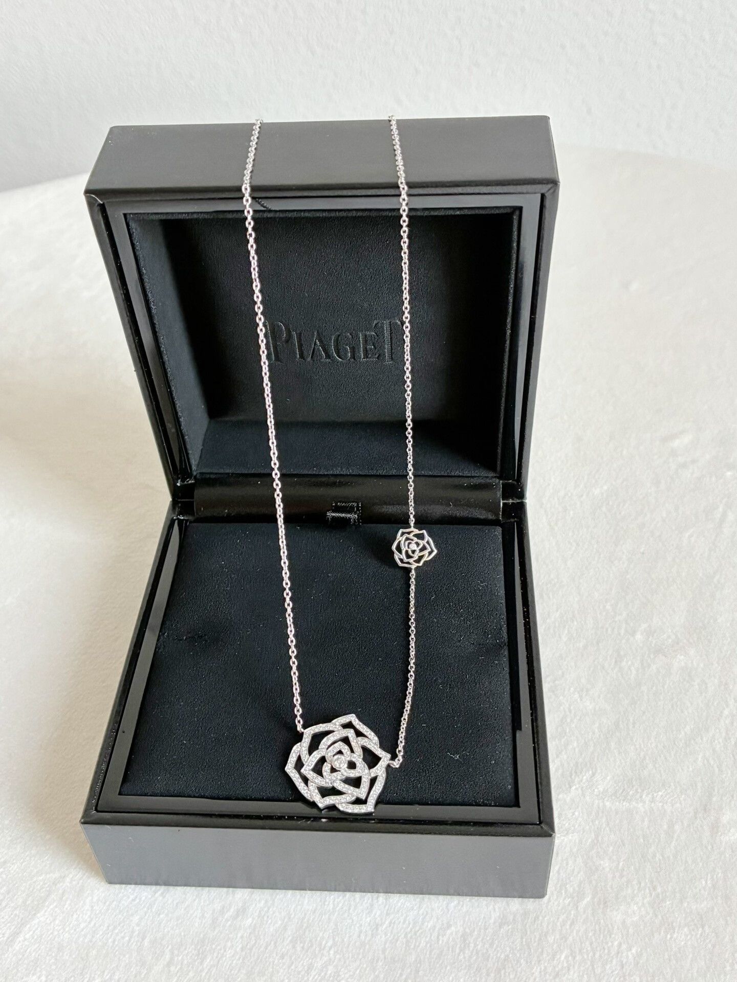 Piaget PIAGET ROSE 18K White Gold Diamond Necklace Size ONE SIZE - 3 Thumbnail