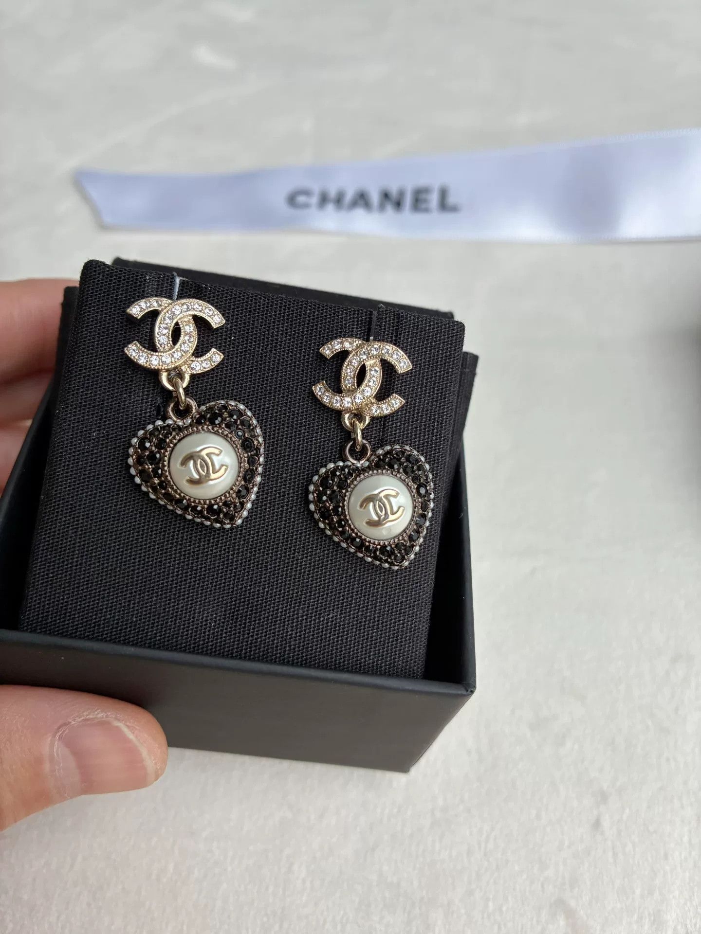 Chanel Chanel 22F Black Diamond Heart Earrings Size ONE SIZE - 3 Thumbnail
