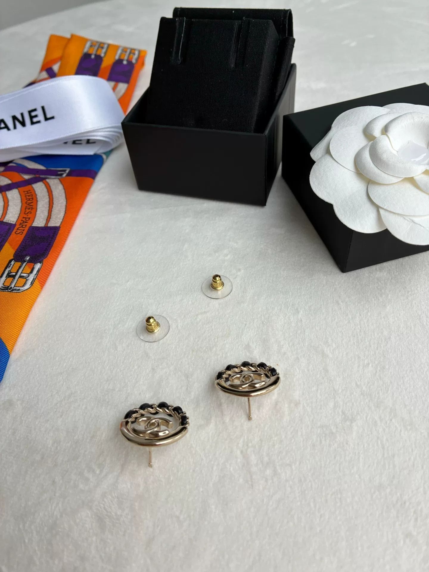 Chanel Chanel 22P Chain Circular Earrings Size ONE SIZE - 6 Thumbnail