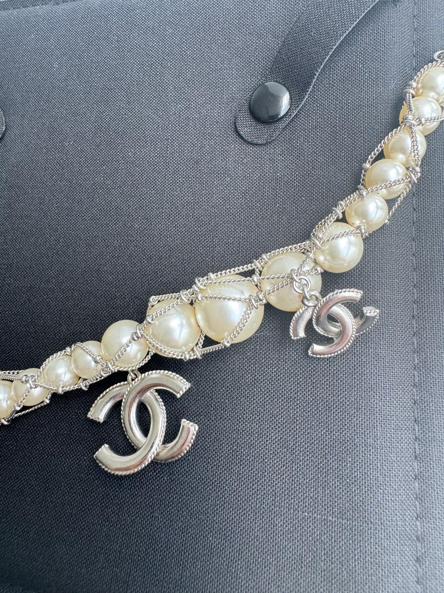 Chanel Chanel Pearl Double C Diamond Logo Bracelet Size ONE SIZE - 6 Thumbnail
