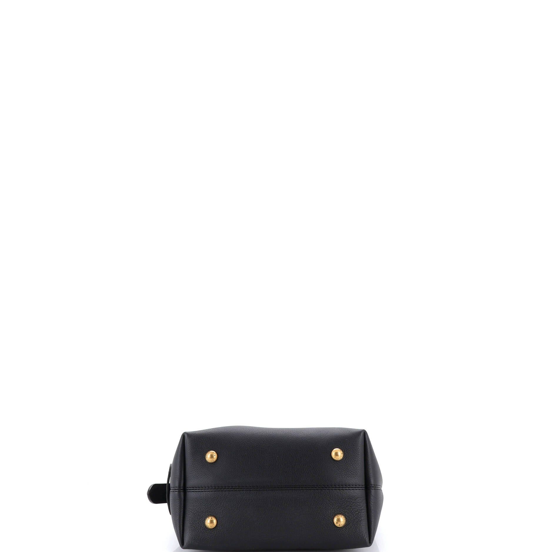 Louis Vuitton Low Key Hobo Size ONE SIZE - 5 Thumbnail