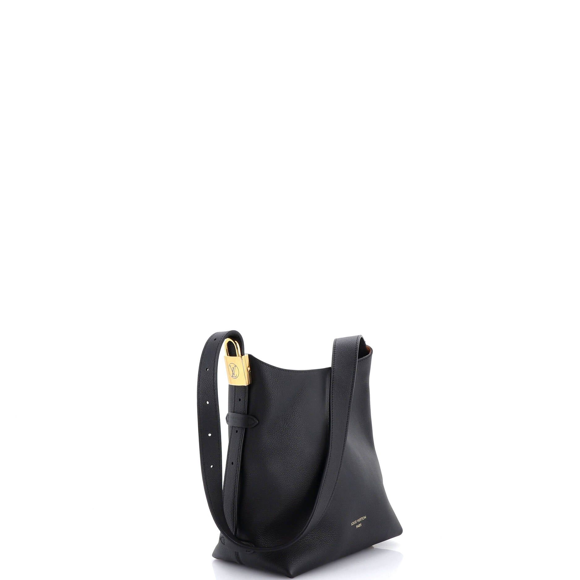 Louis Vuitton Low Key Hobo Size ONE SIZE - 3 Thumbnail