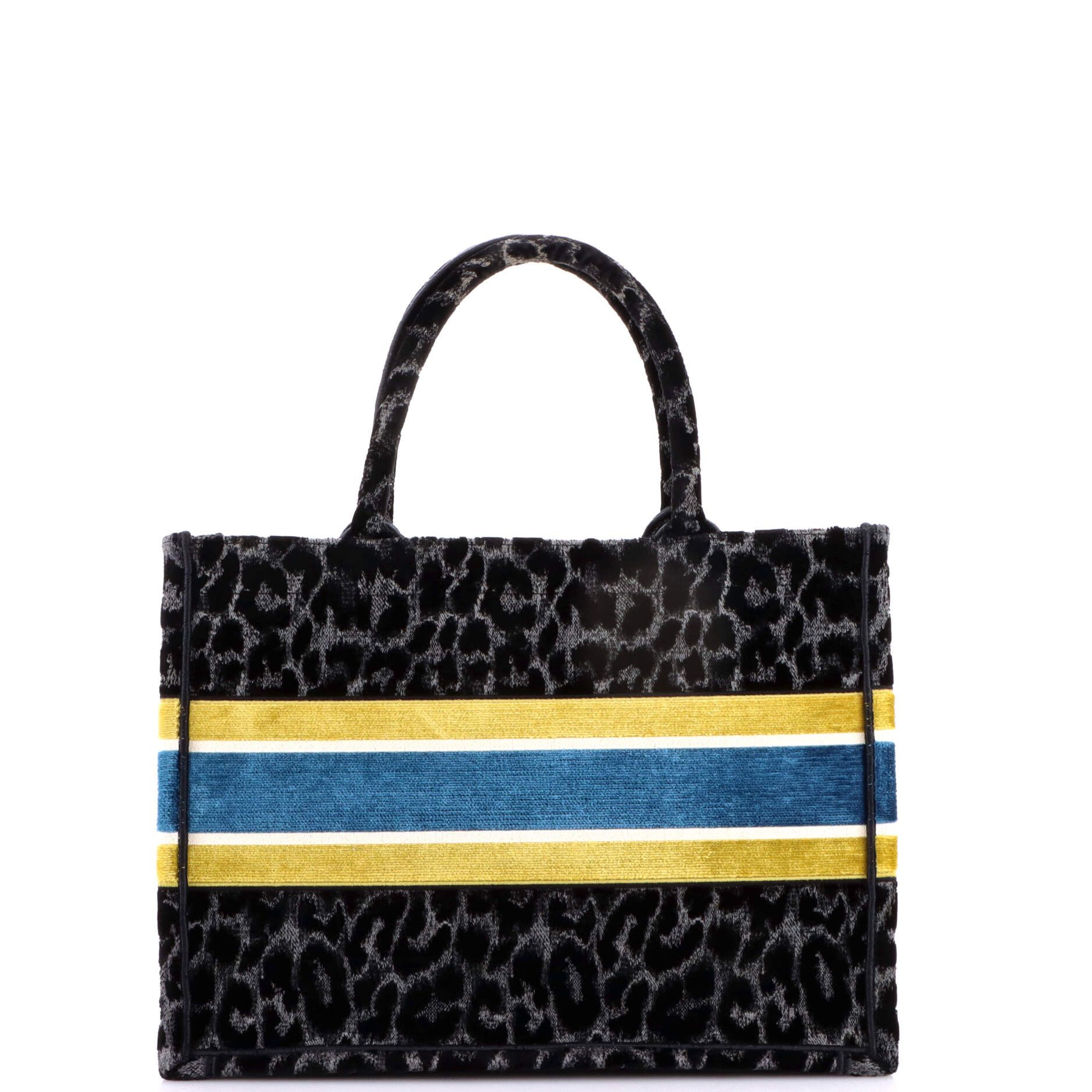 Dior Book Tote Size ONE SIZE - 3 Thumbnail
