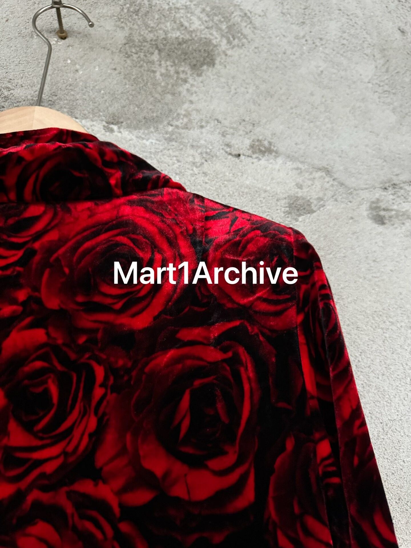 Dries Van Noten Dries Van Noten Red Velvet Rose Coat Size XXS / US 00 / IT 34 - 3 Thumbnail