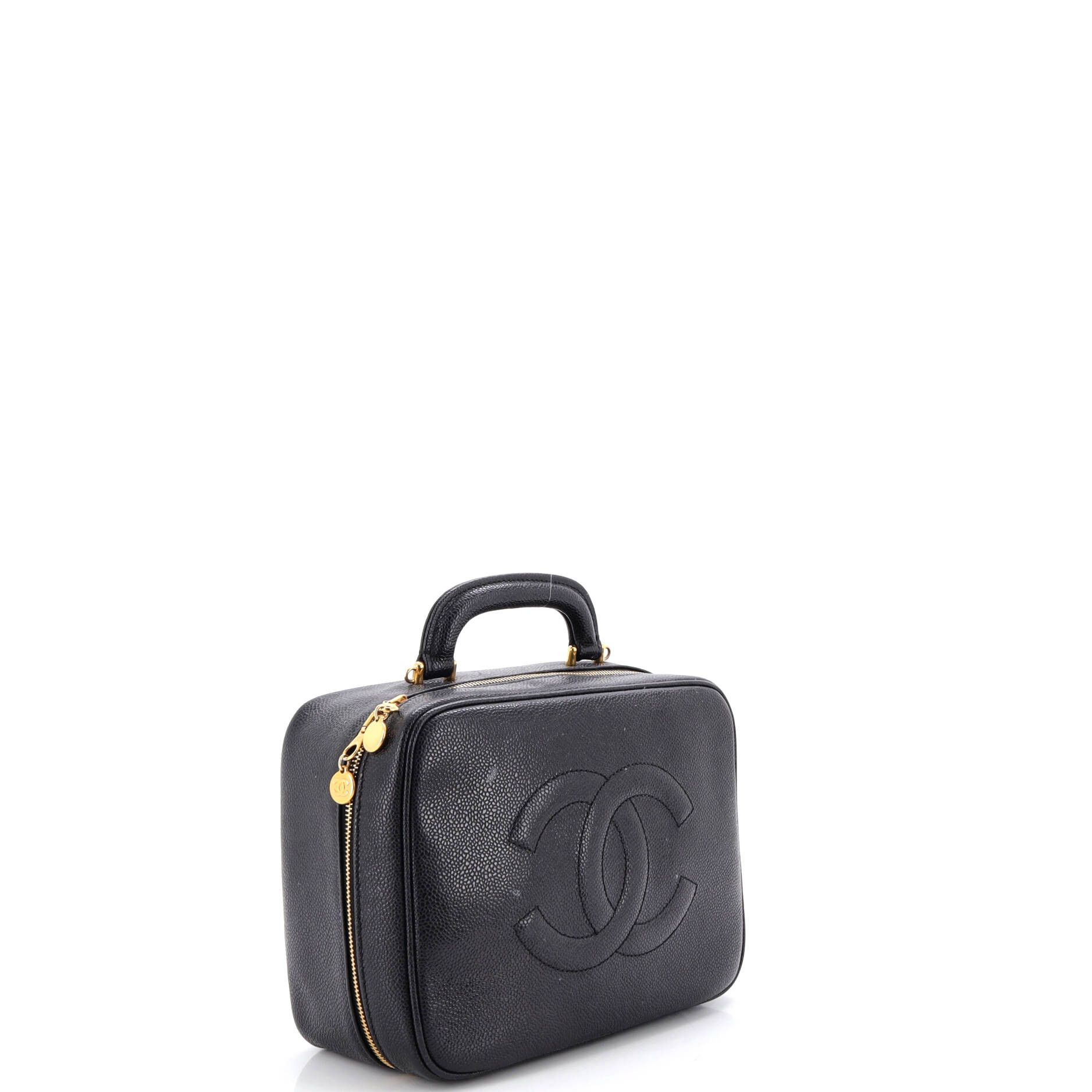 Chanel Vintage Timeless Zip Around Vanity Case Size ONE SIZE - 3 Thumbnail