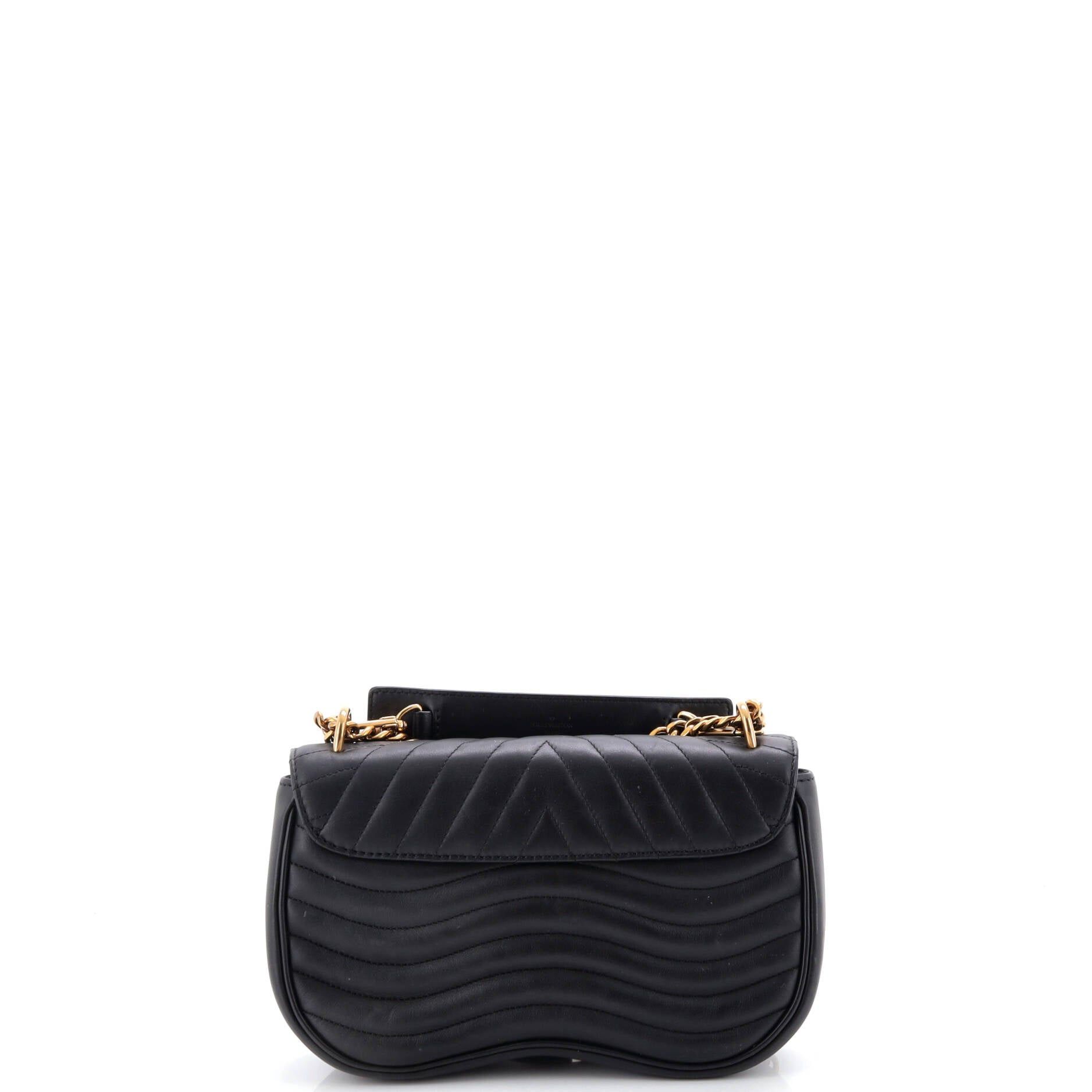 Louis Vuitton New Wave Chain Bag Size ONE SIZE - 3 Thumbnail