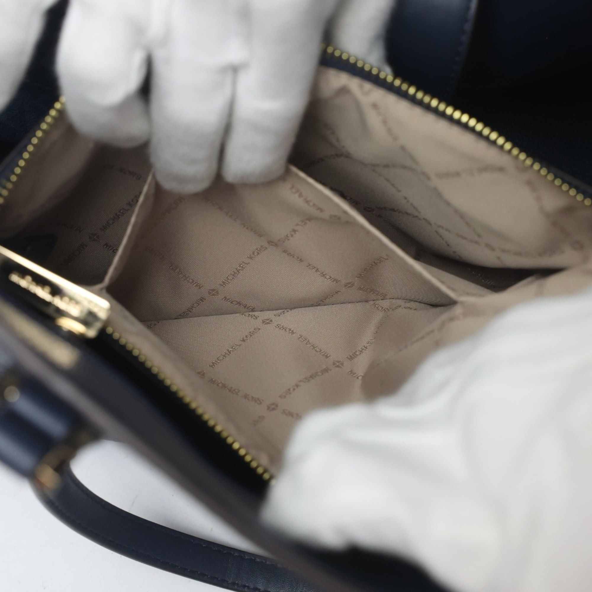 Michael Kors Michael Kors Tote Bag Shoulder Leather 35H0GKFT9T Navy Size ONE SIZE - 13 Thumbnail
