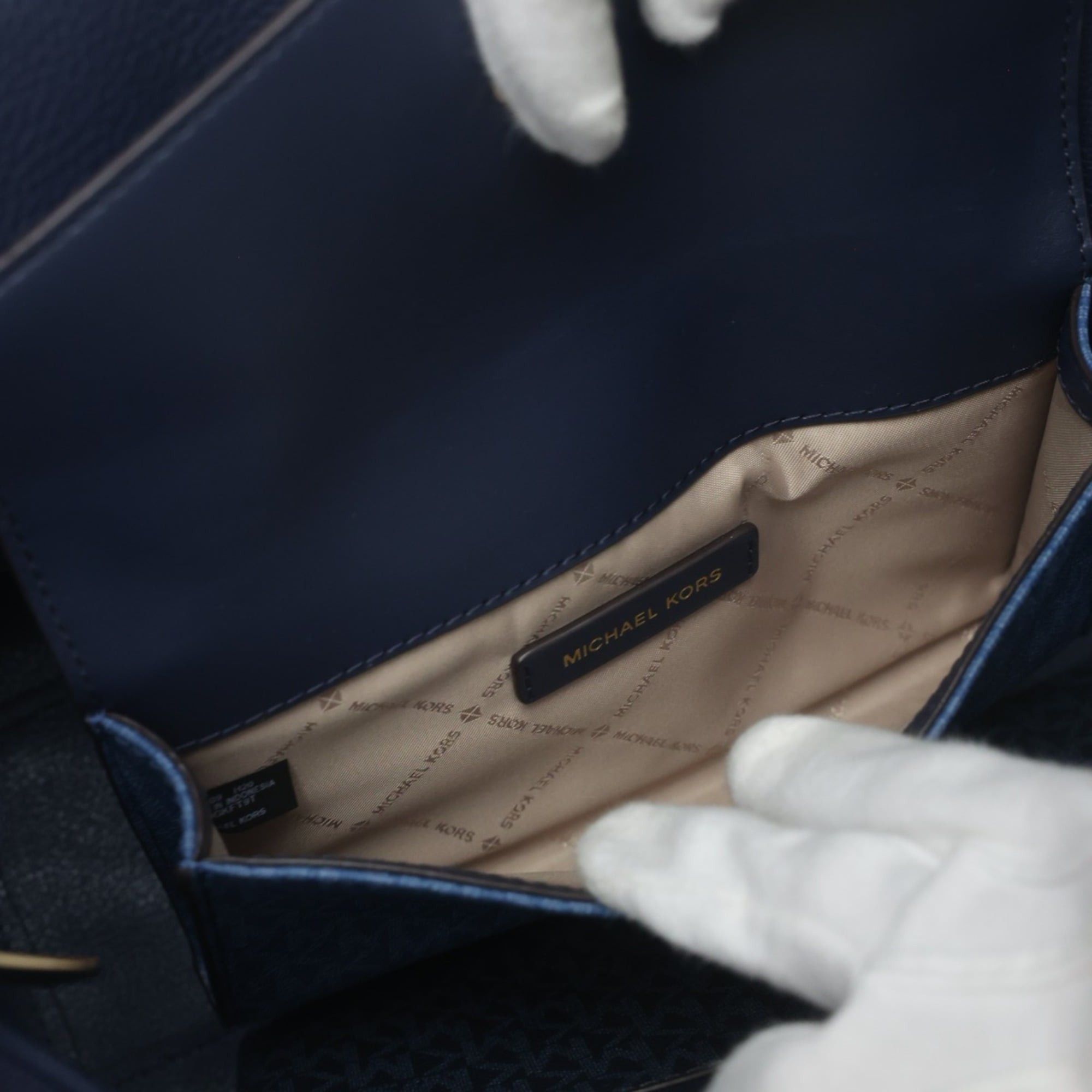 Michael Kors Michael Kors Tote Bag Shoulder Leather 35H0GKFT9T Navy Size ONE SIZE - 14 Thumbnail