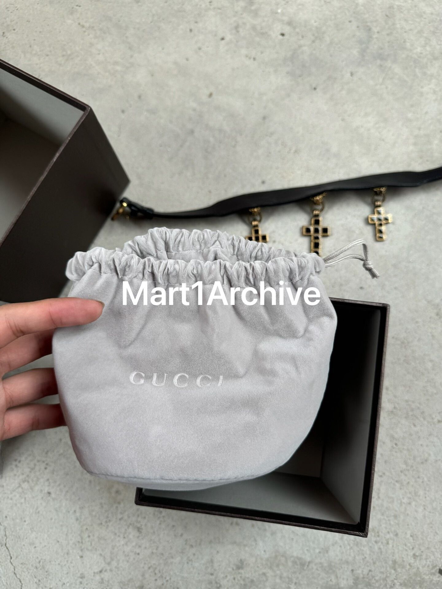 Gucci 19 Resort Lion Cross Leather Choker