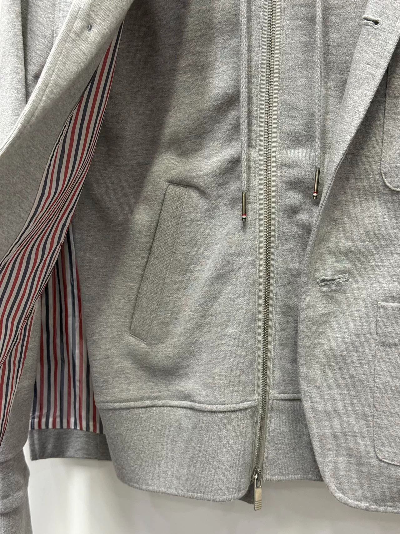 Thom Browne Thom Browne Hooded Sweatshirt Blazer Size US S / EU 44-46 / 1 - 5 Thumbnail