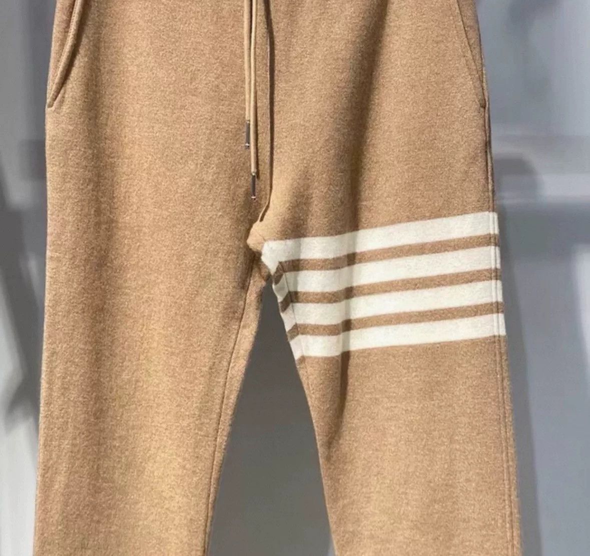 Thom Browne Thom Browne Women's Beige 4-Stripe Sweatpants Size 40" / US 18 - 3 Thumbnail