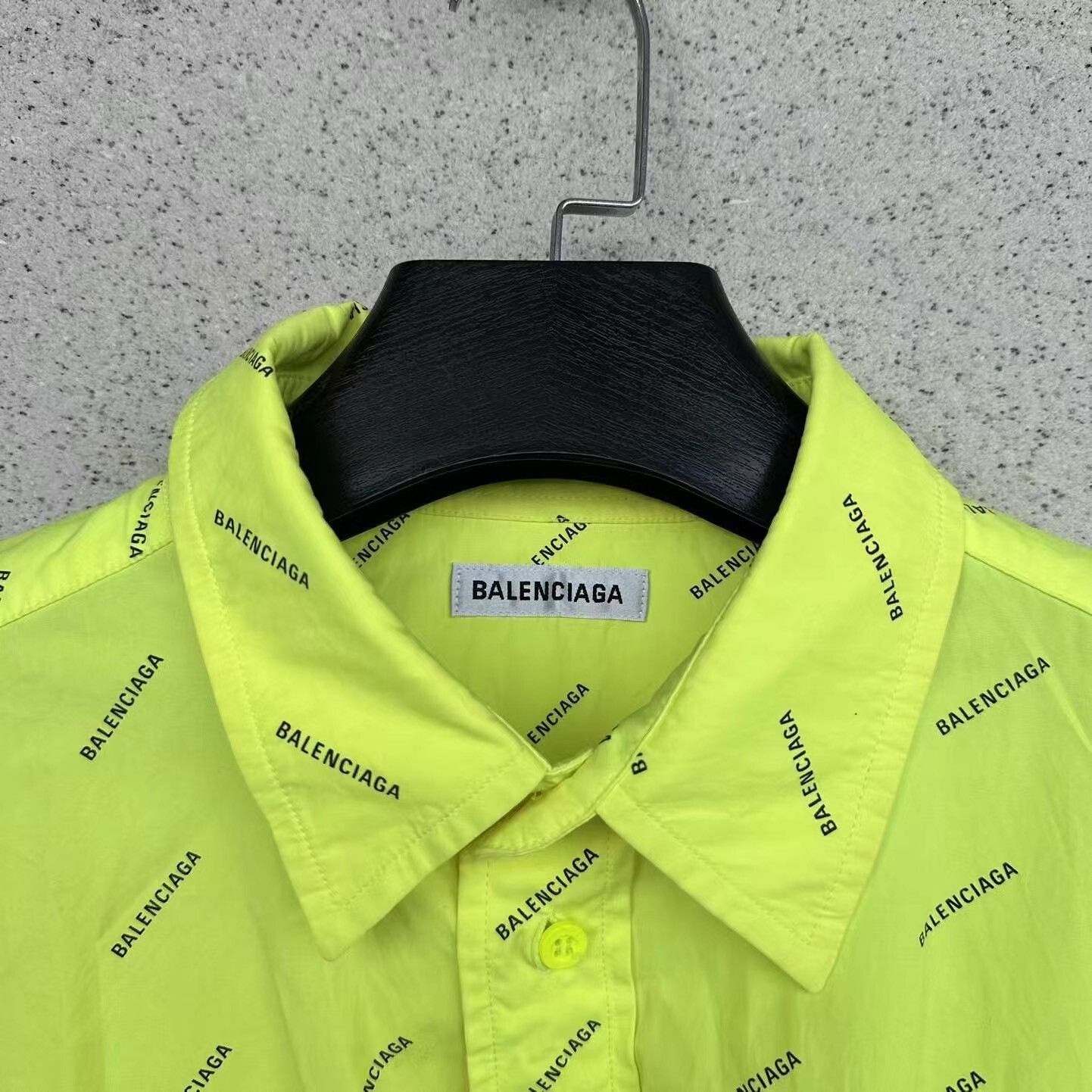 Balenciaga Balenciaga Fluorescent Yellow All-Over Print Shirt Size XXS / US 00 / IT 34 - 2 Thumbnail