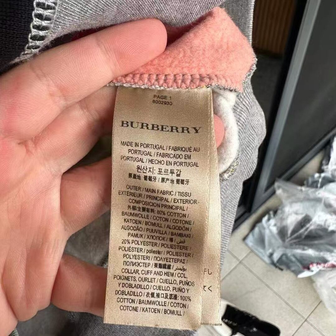 Burberry Burberry Spliced Graffiti Sweatshirt Size XS / US 0-2 / IT 36-38 - 4 Thumbnail