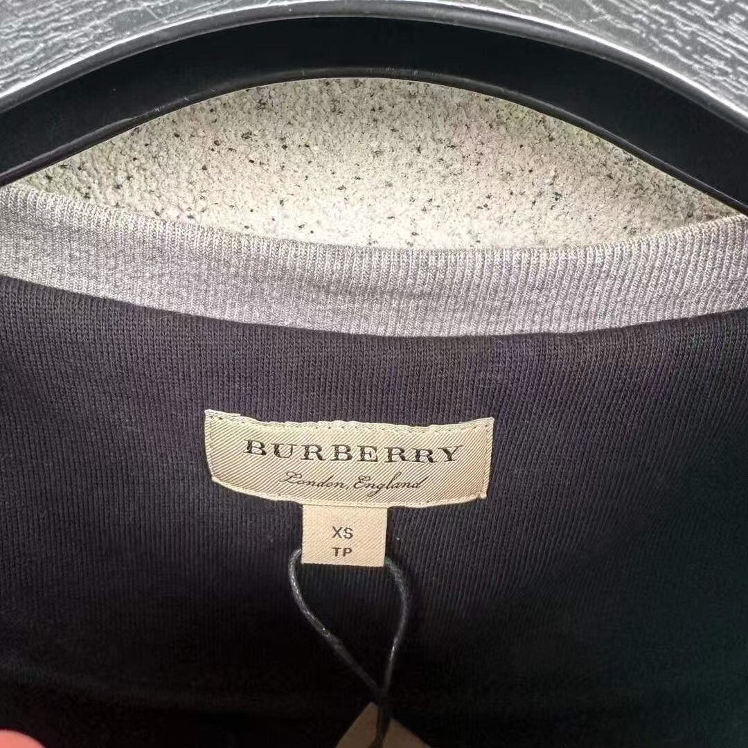 Burberry Burberry Spliced Graffiti Sweatshirt Size XS / US 0-2 / IT 36-38 - 2 Thumbnail