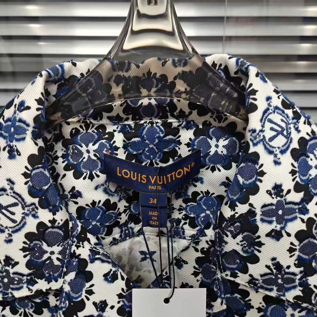 Louis Vuitton Louis Vuitton Monogram Floral Denim Jacket Size XXS / US 00 / IT 34 - 2 Thumbnail