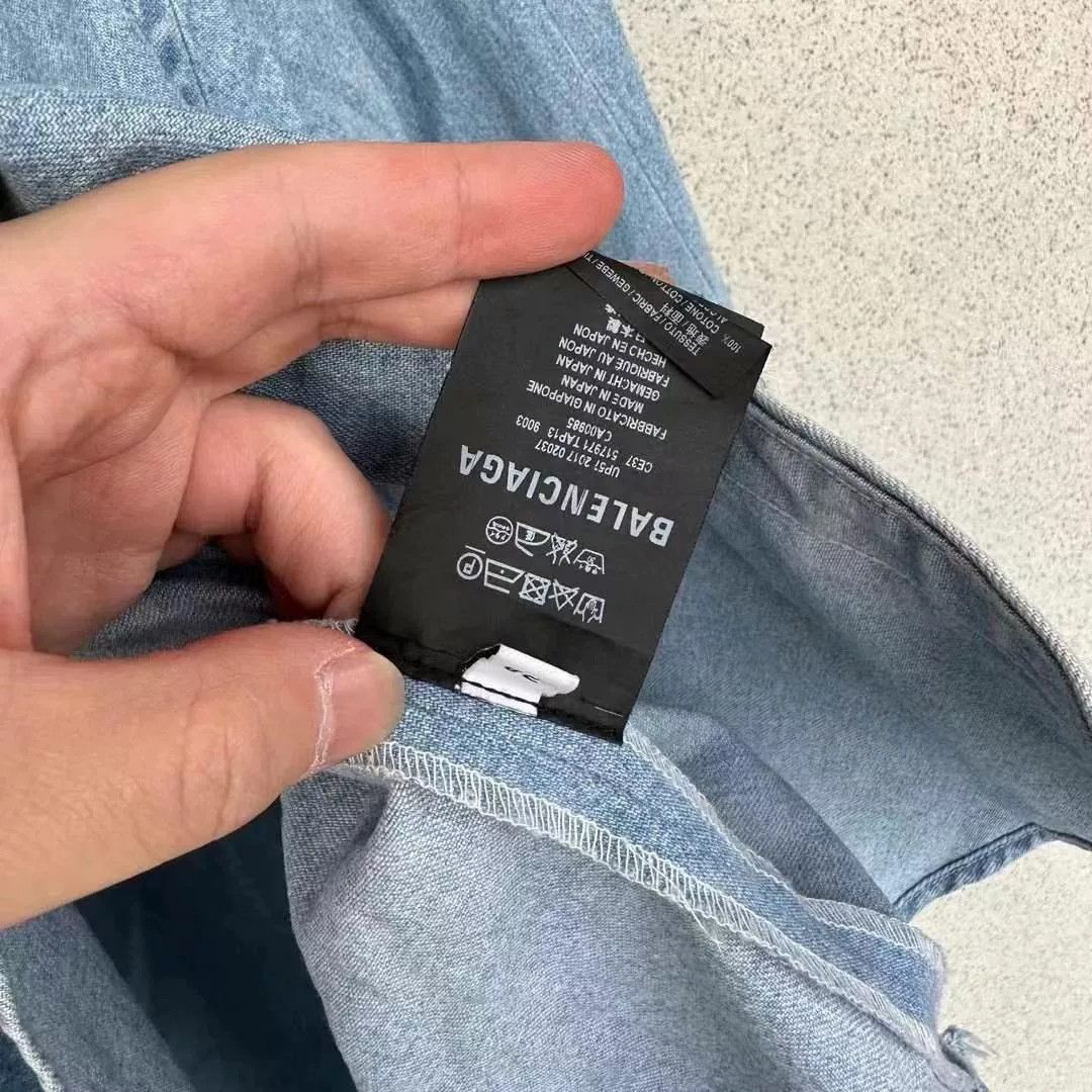 Balenciaga Balenciaga Back Logo Denim Shirt Size S / US 4 / IT 40 - 4 Thumbnail