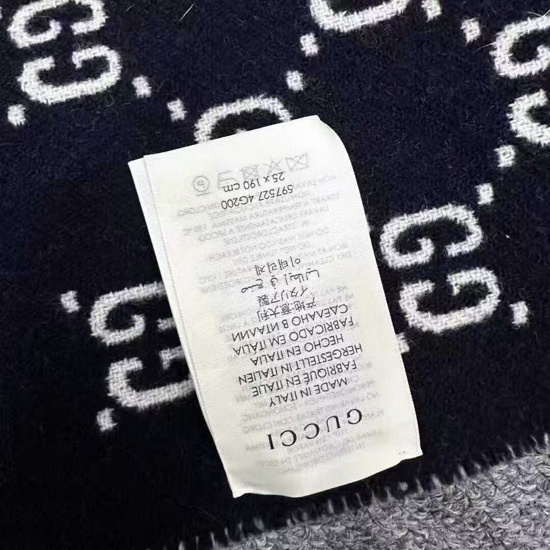 Gucci Gucci Double-Sided GG Print Scarf Size ONE SIZE - 2 Thumbnail
