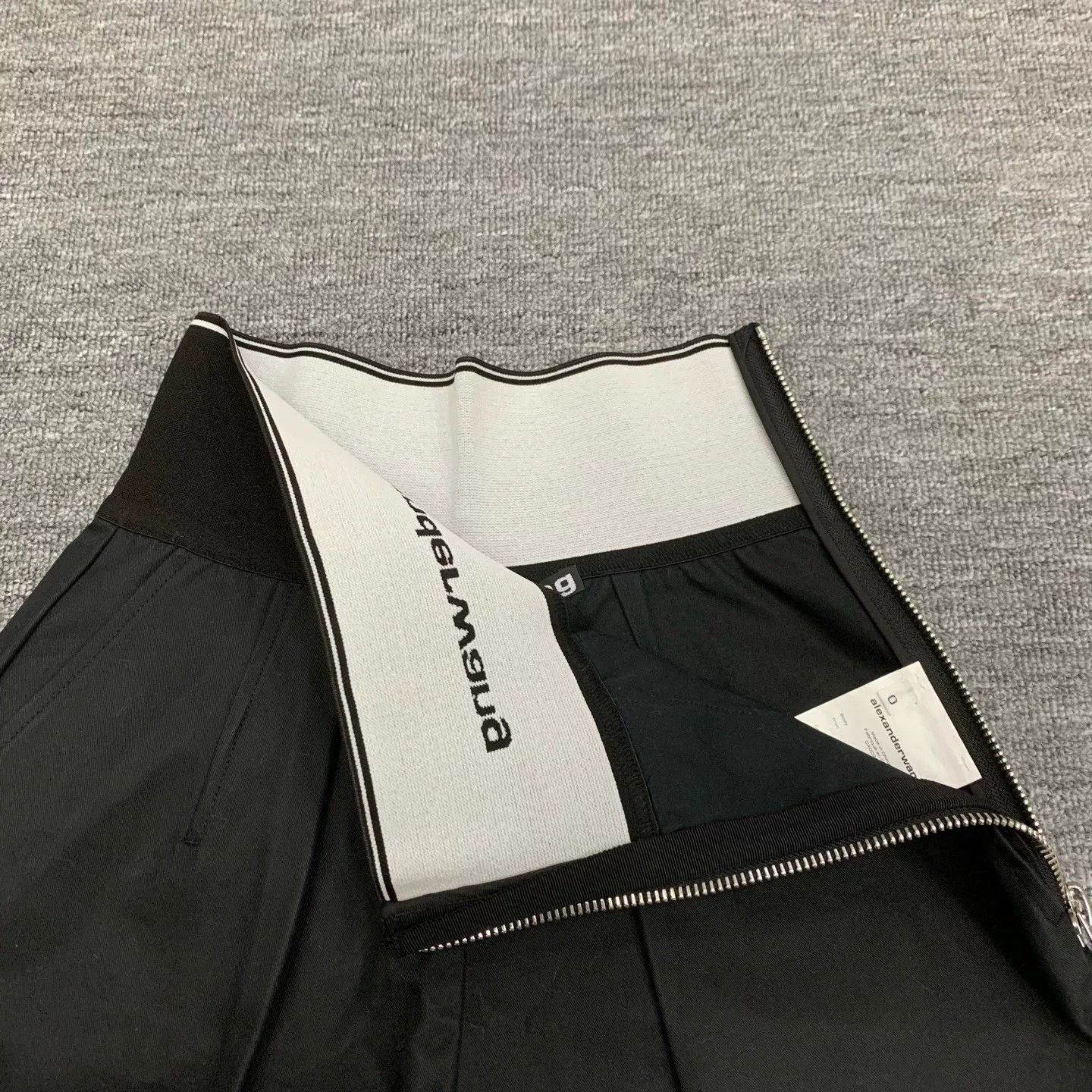 Alexander Wang Alexander Wang High-Waisted Logo Print Shorts Size 22" - 9 Thumbnail