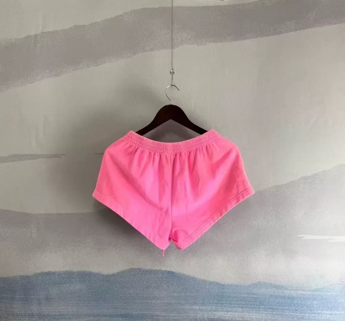 Balenciaga Balenciaga Pink Distressed Mud-Dyed Shorts XS Size 25" / US 0 / IT 36 - 2 Thumbnail
